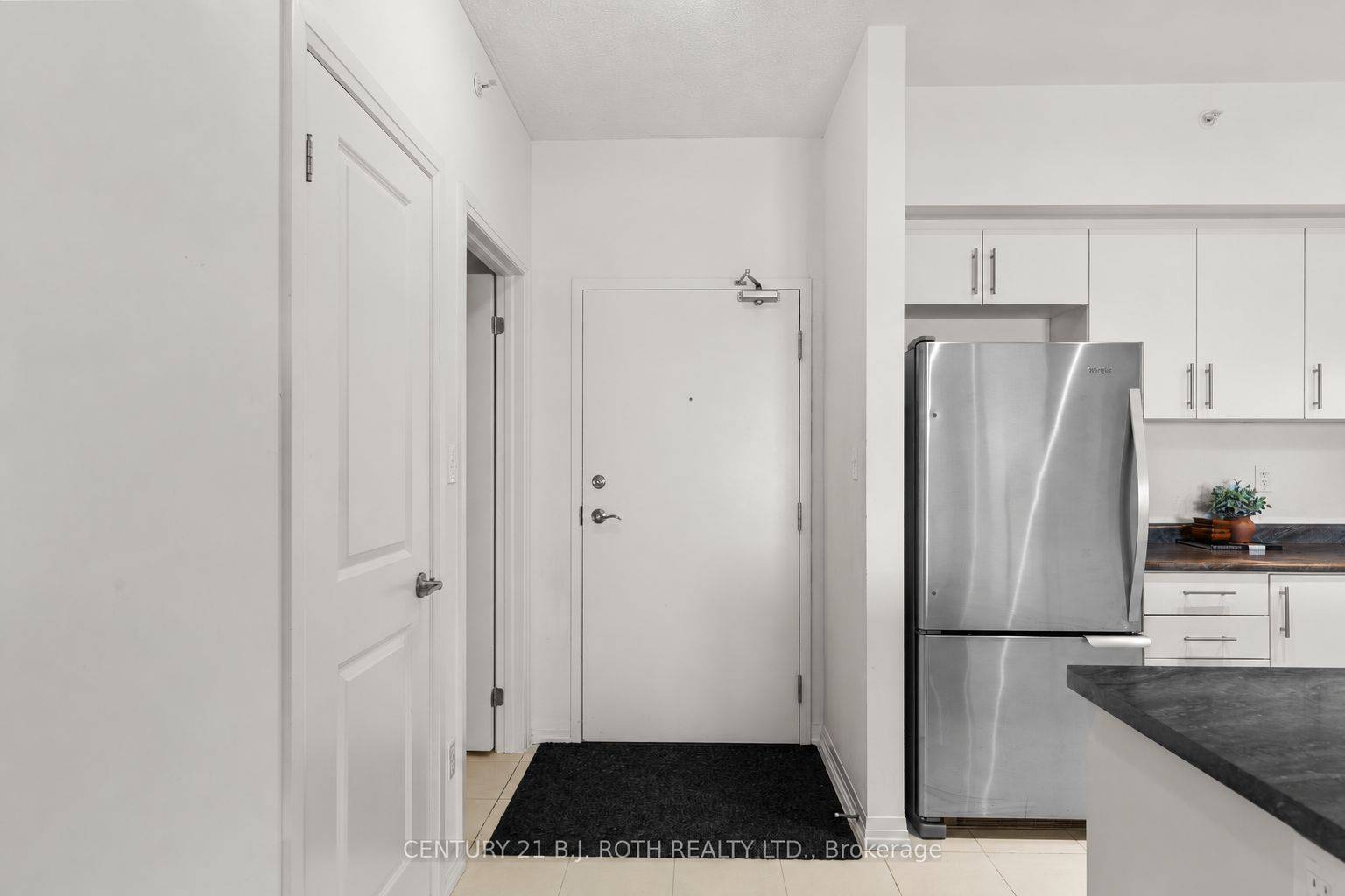 299 Cundles RD E #505, Barrie, ON L4M 0K9