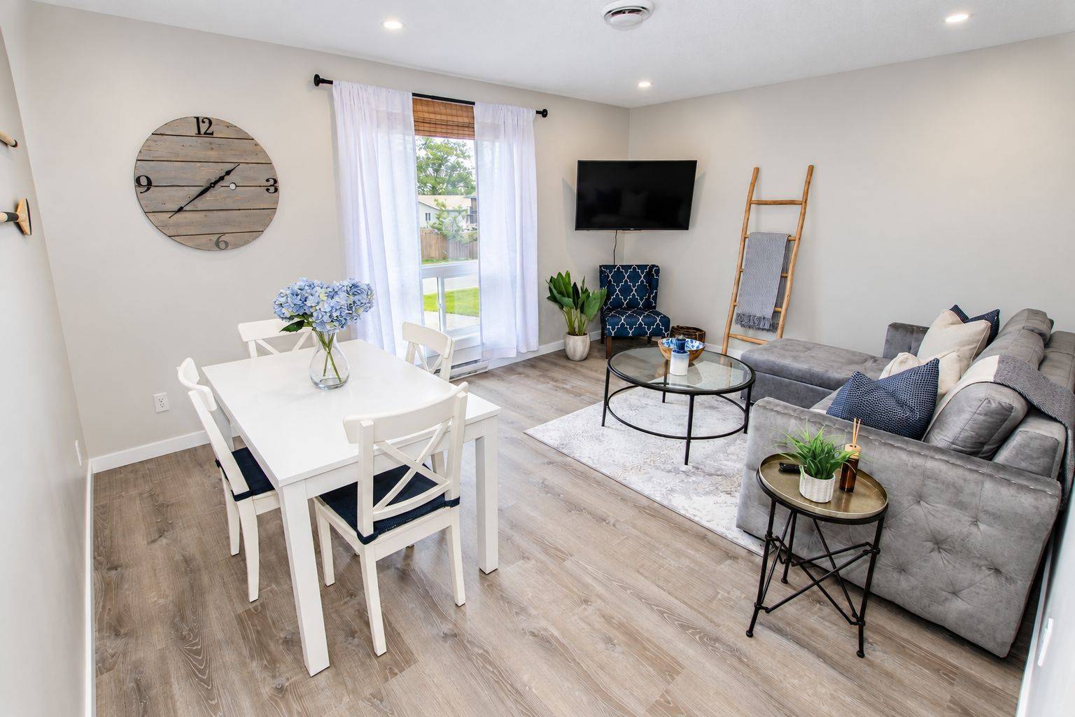 7 Bourgeois Beach RD, Tay, ON L0K 2A0