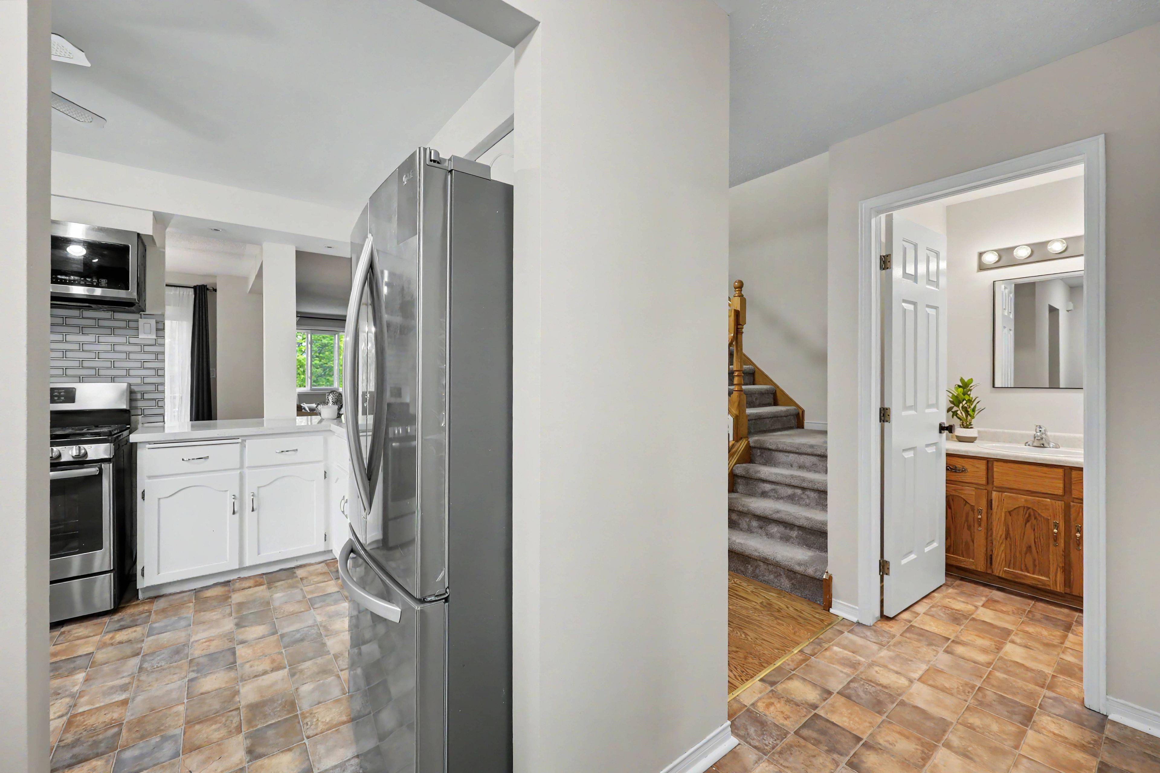38 Elora DR #47, Hamilton, ON L9C 7L6