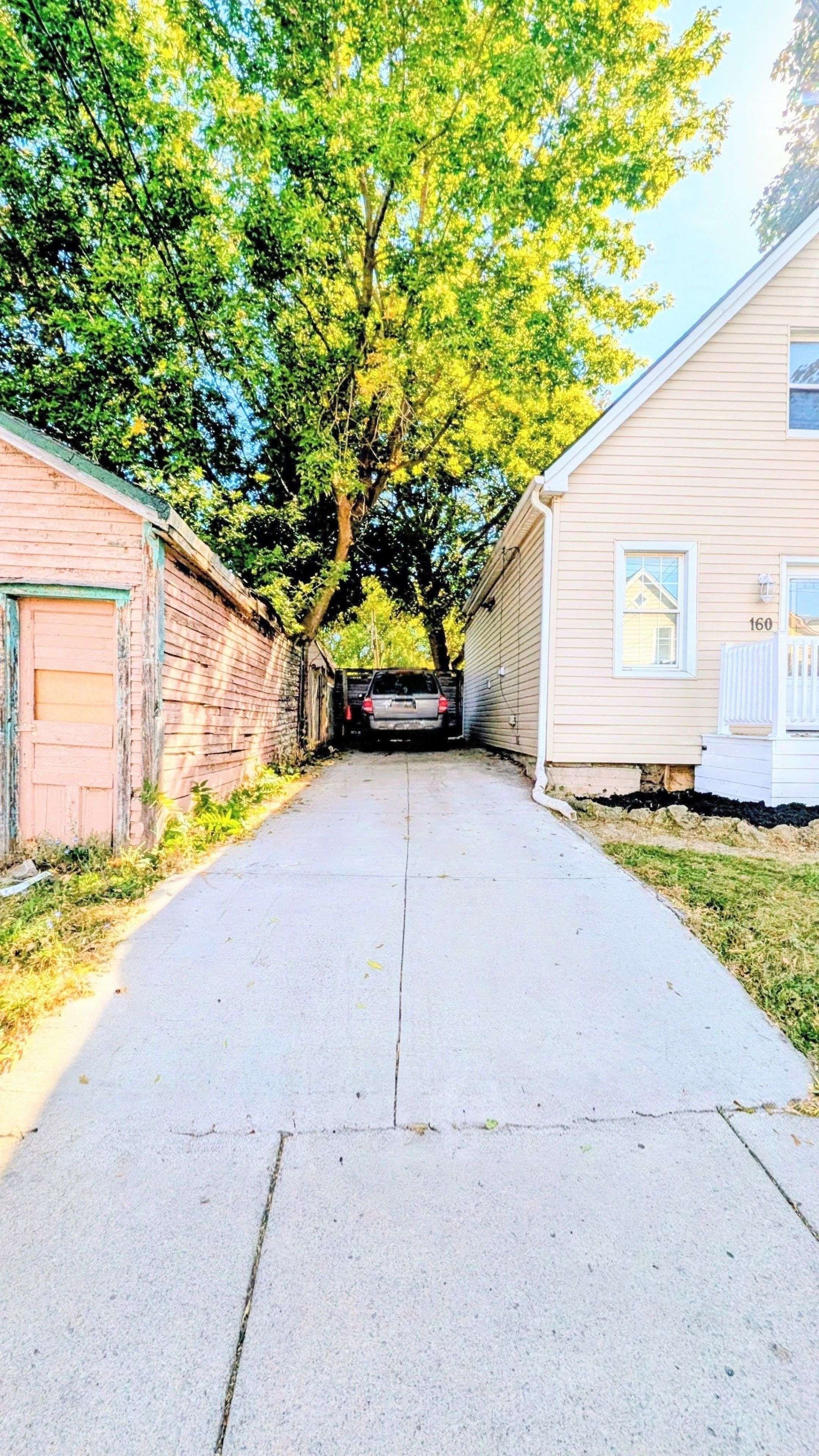 160 Glendale AVE N, Hamilton, ON L8L 7J8