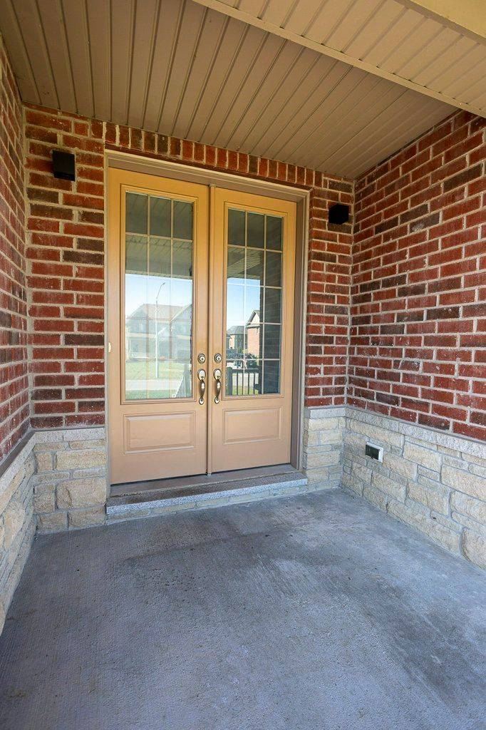 15 Summer Breeze DR, Quinte West, ON K0L 1L0