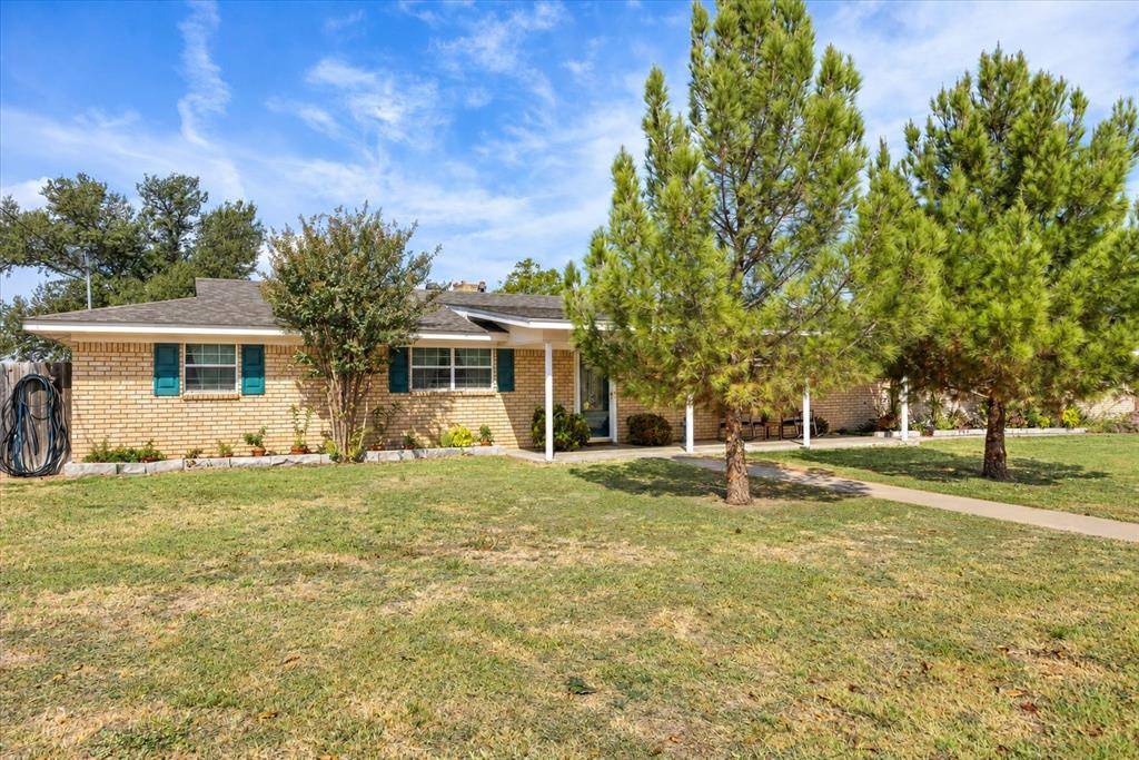 916 Preston Lane, Dublin, TX 76446