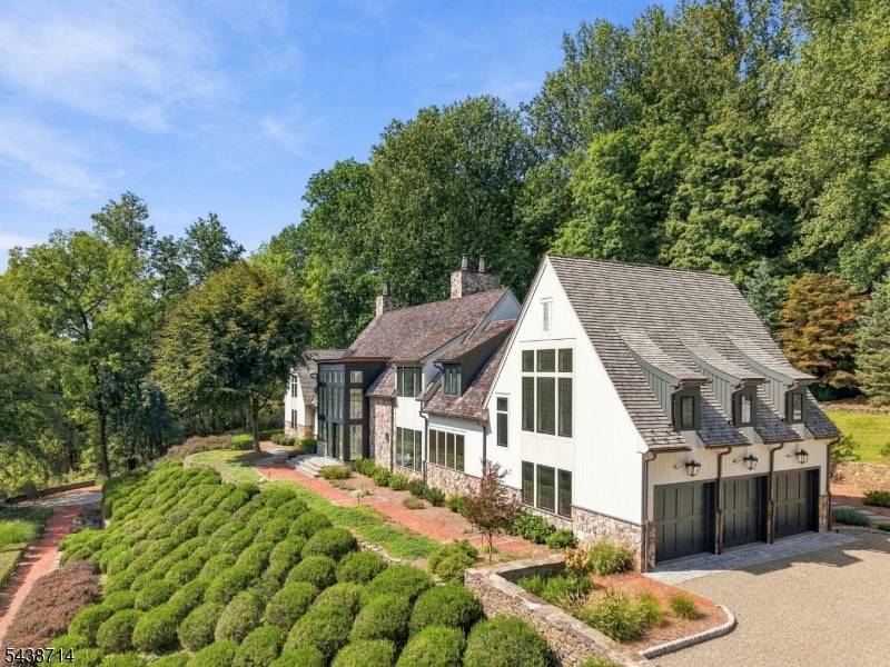 171 Campbell Rd, Bernardsville Boro, NJ 07924