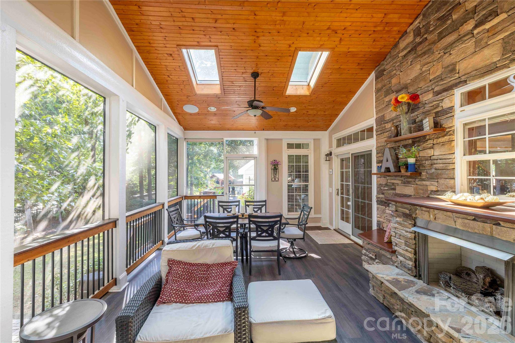 19008 Hampton Woods CT, Cornelius, NC 28031