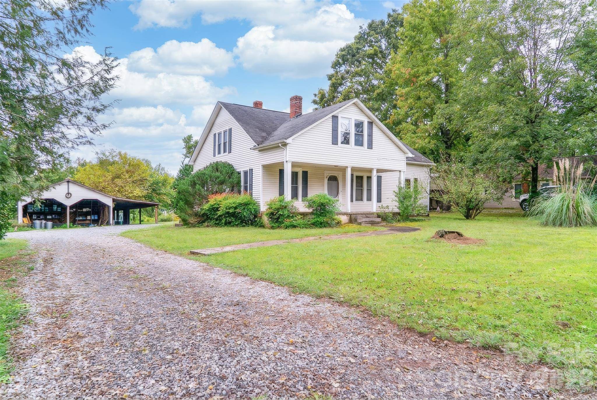 1173 Piedmont RD, Morganton, NC 28655