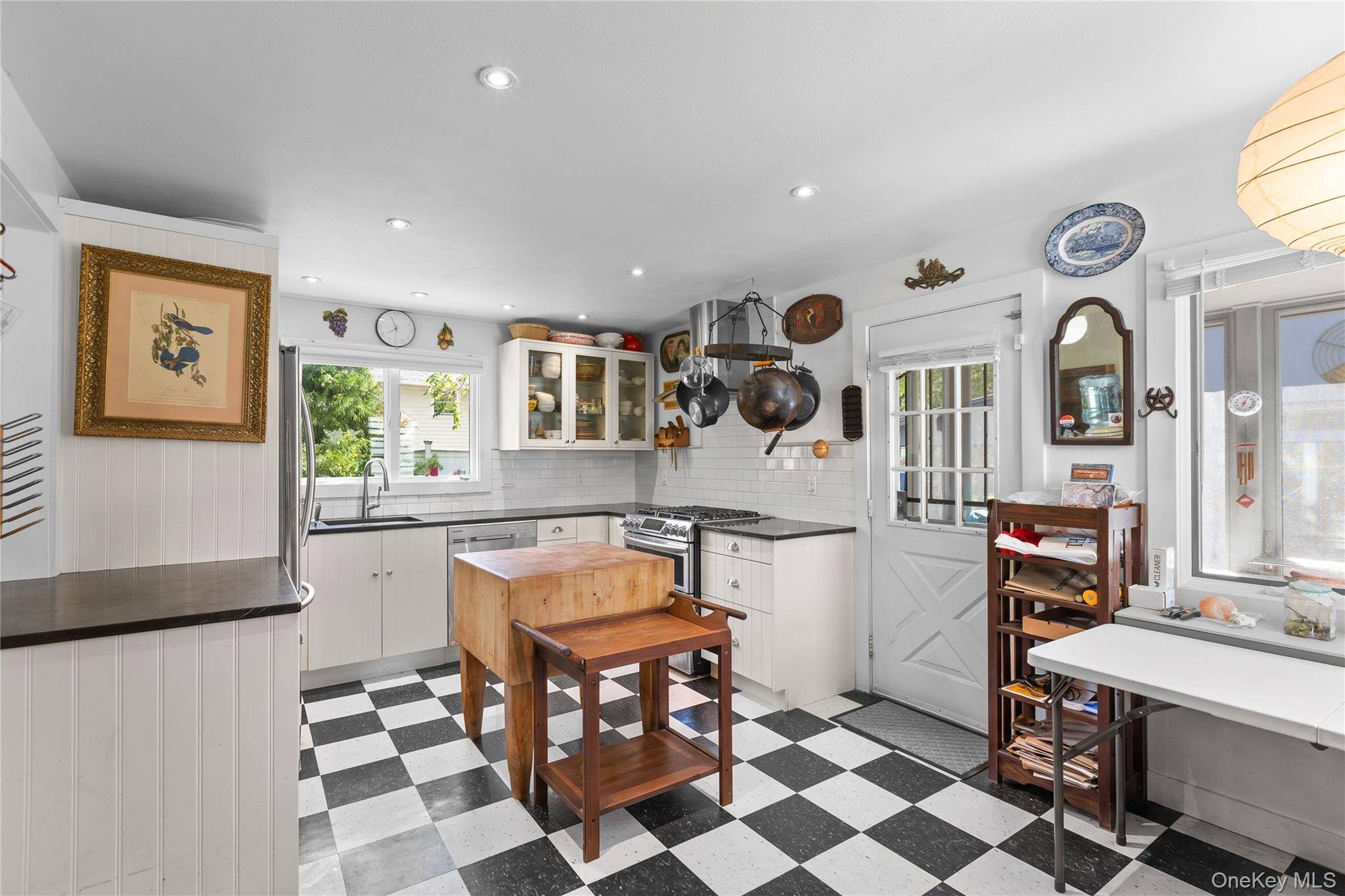 15 Walton ST, Call Listing Agent, CT 06039