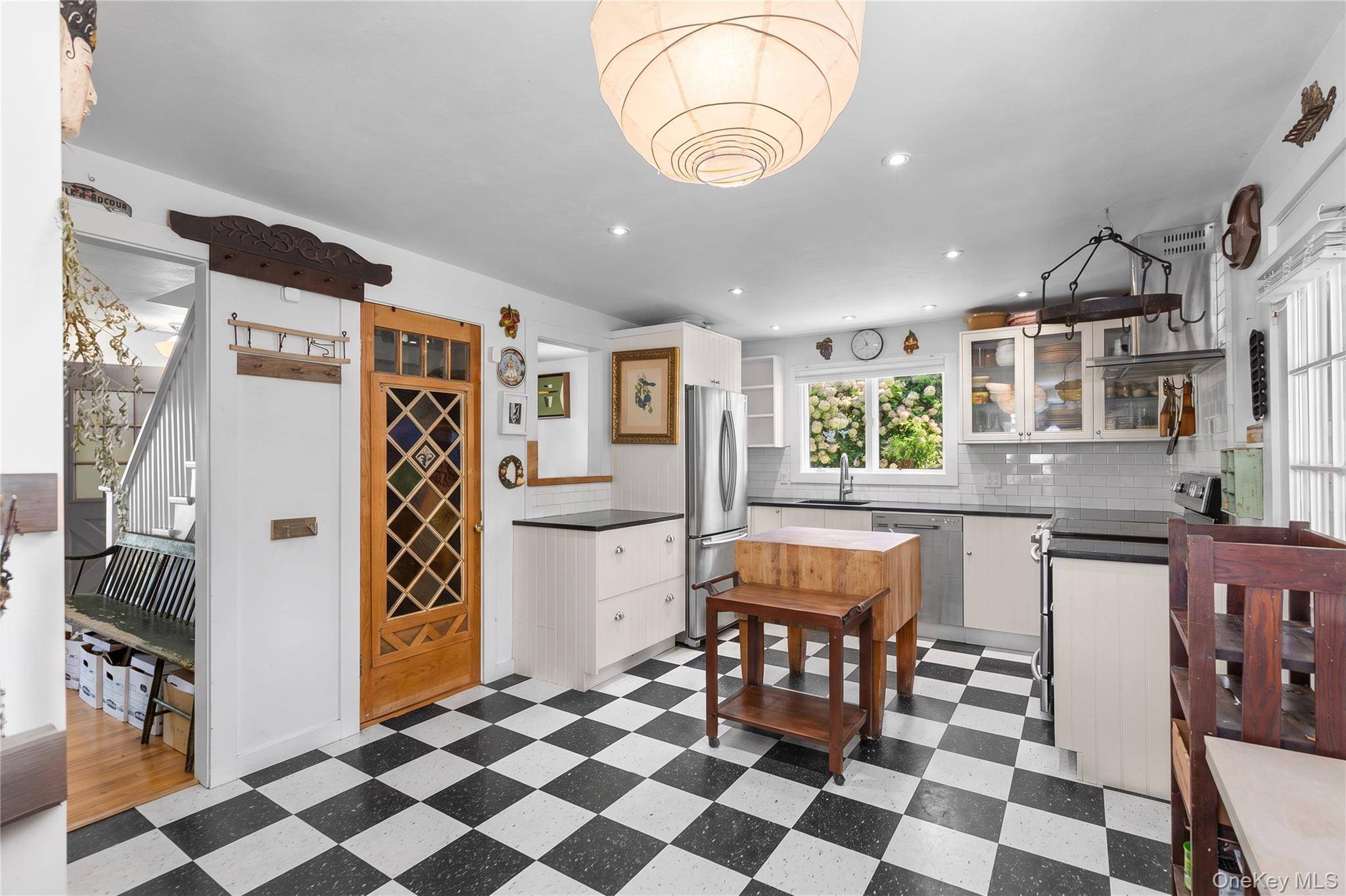 15 Walton ST, Call Listing Agent, CT 06039