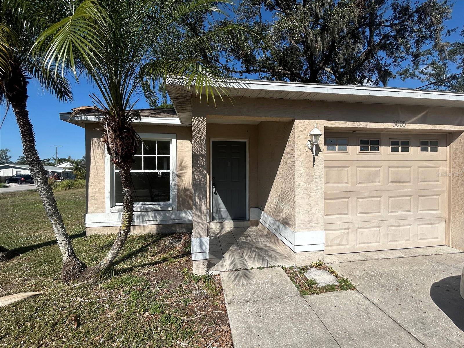 3005 HILLVIEW ST, Sarasota, FL 34239