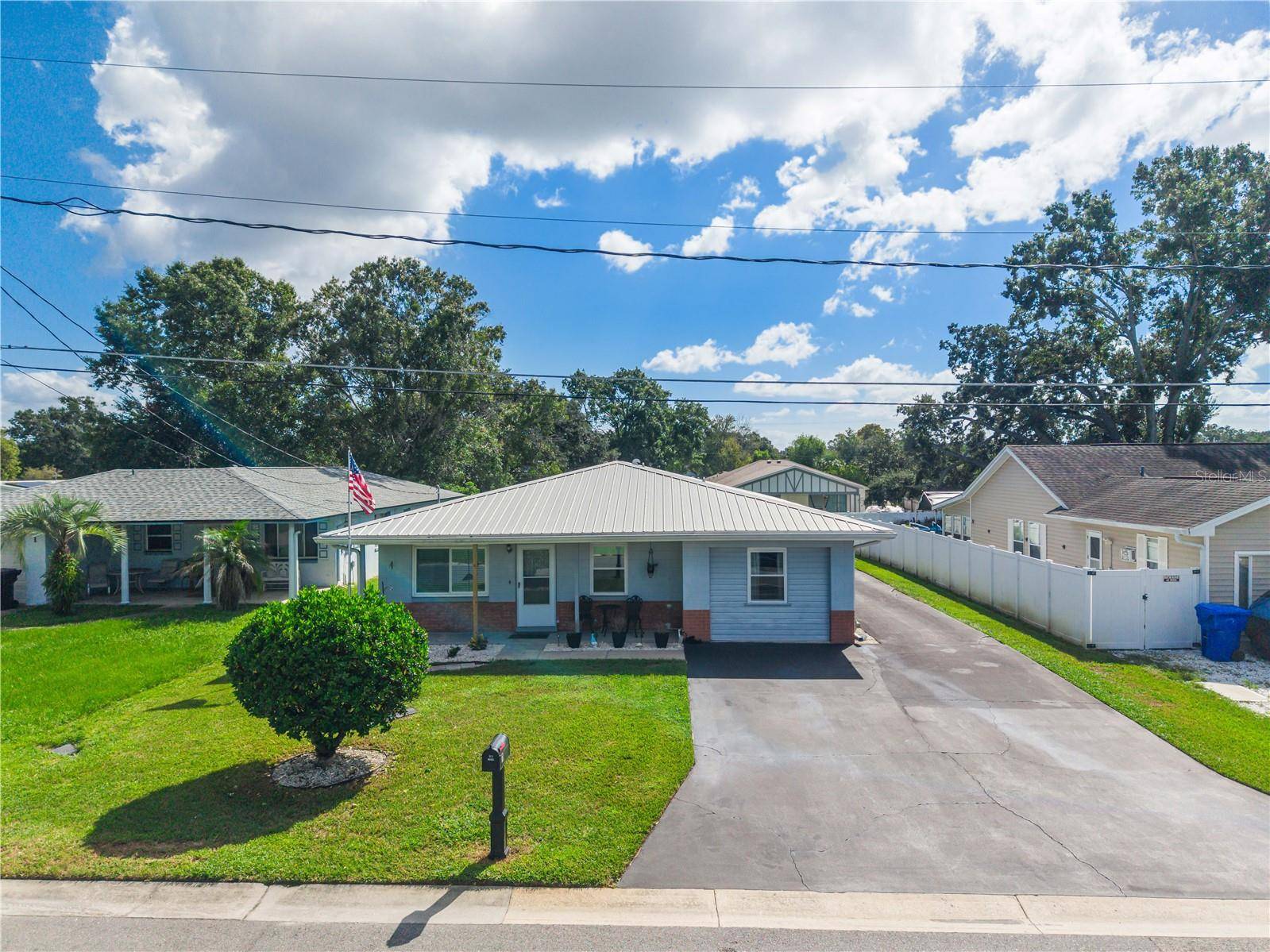 7 S LAVON AVE, Kissimmee, FL 34741