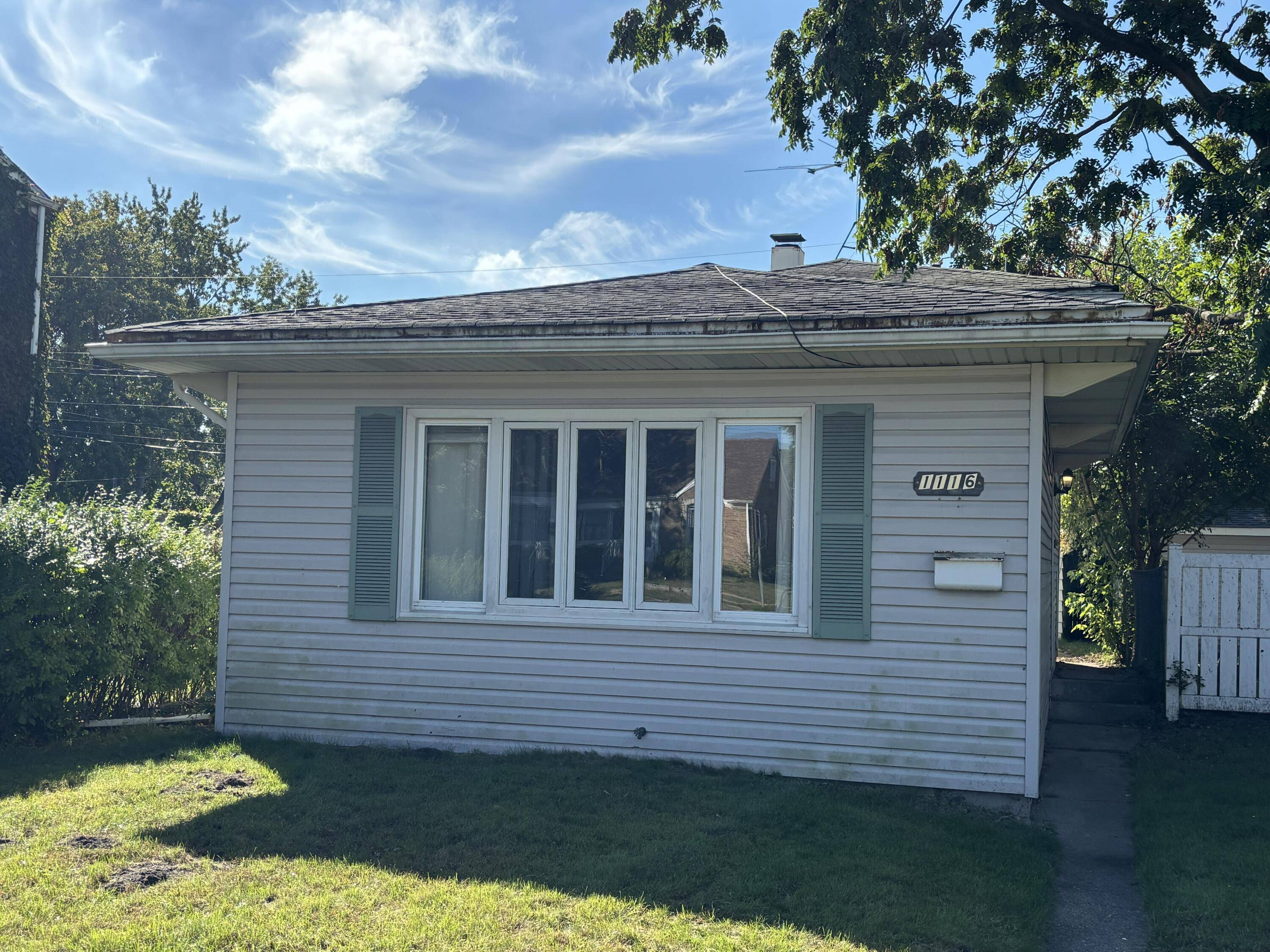1116 173rd Street, Hammond, IN 46324