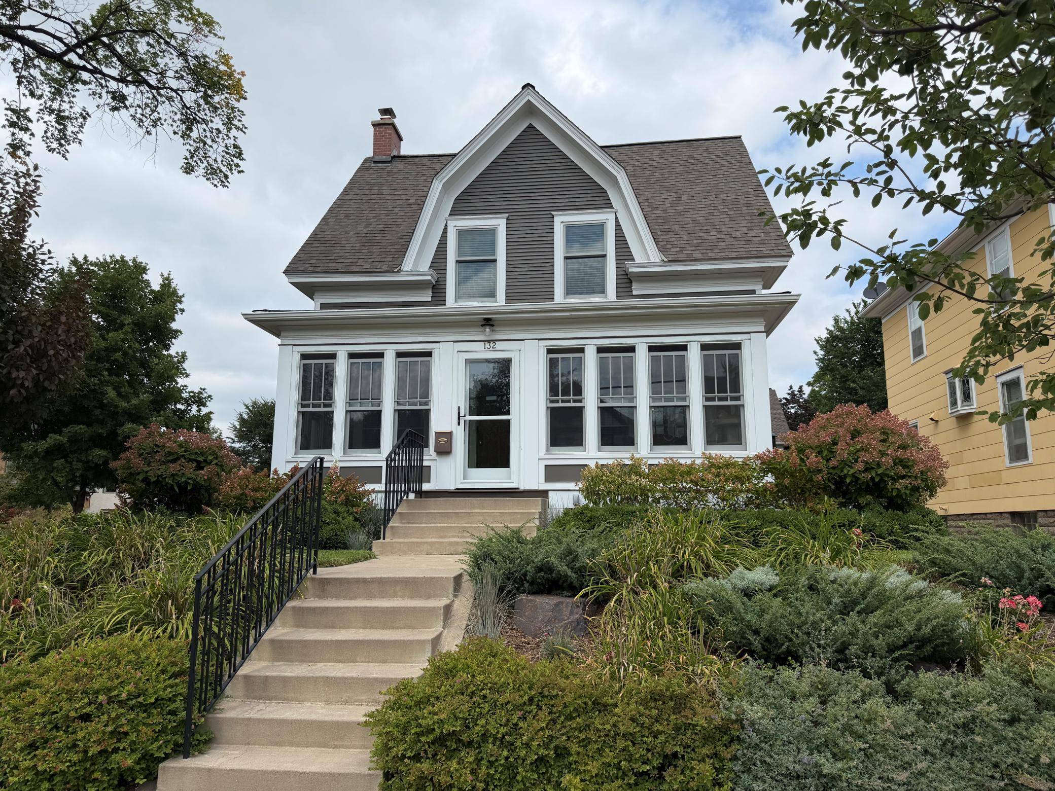132 W 36th ST, Minneapolis, MN 55408