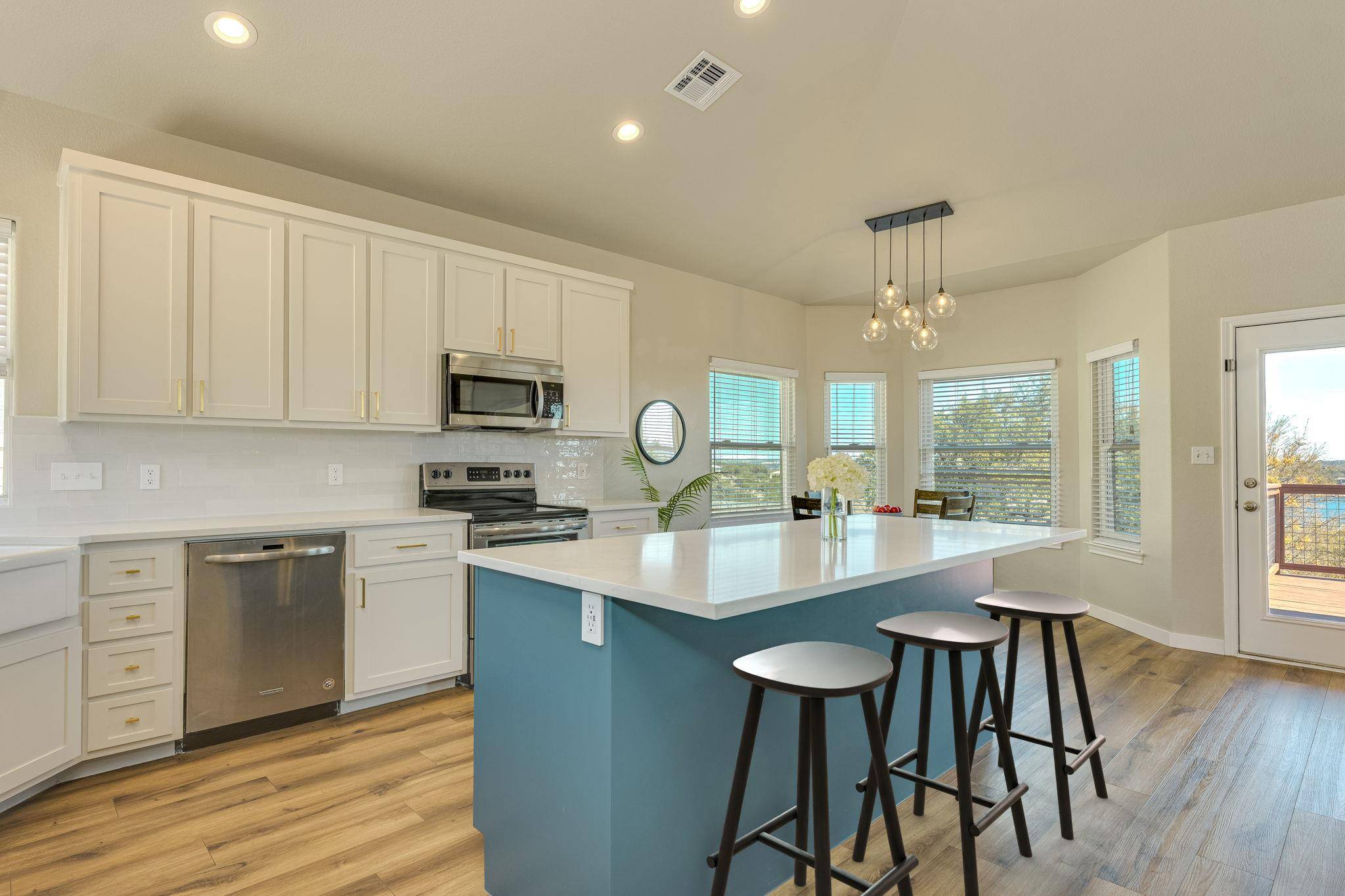 330 Southwind RD #A, Point Venture, TX 78645