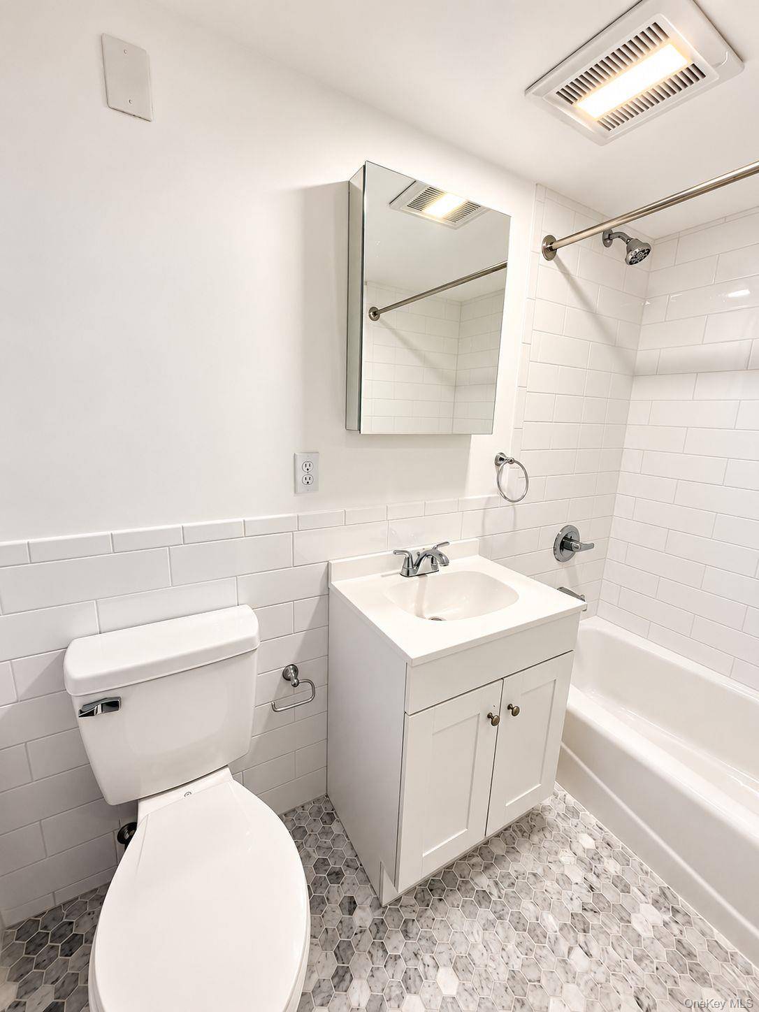 155 S River St #DB, Troy, NY 12180