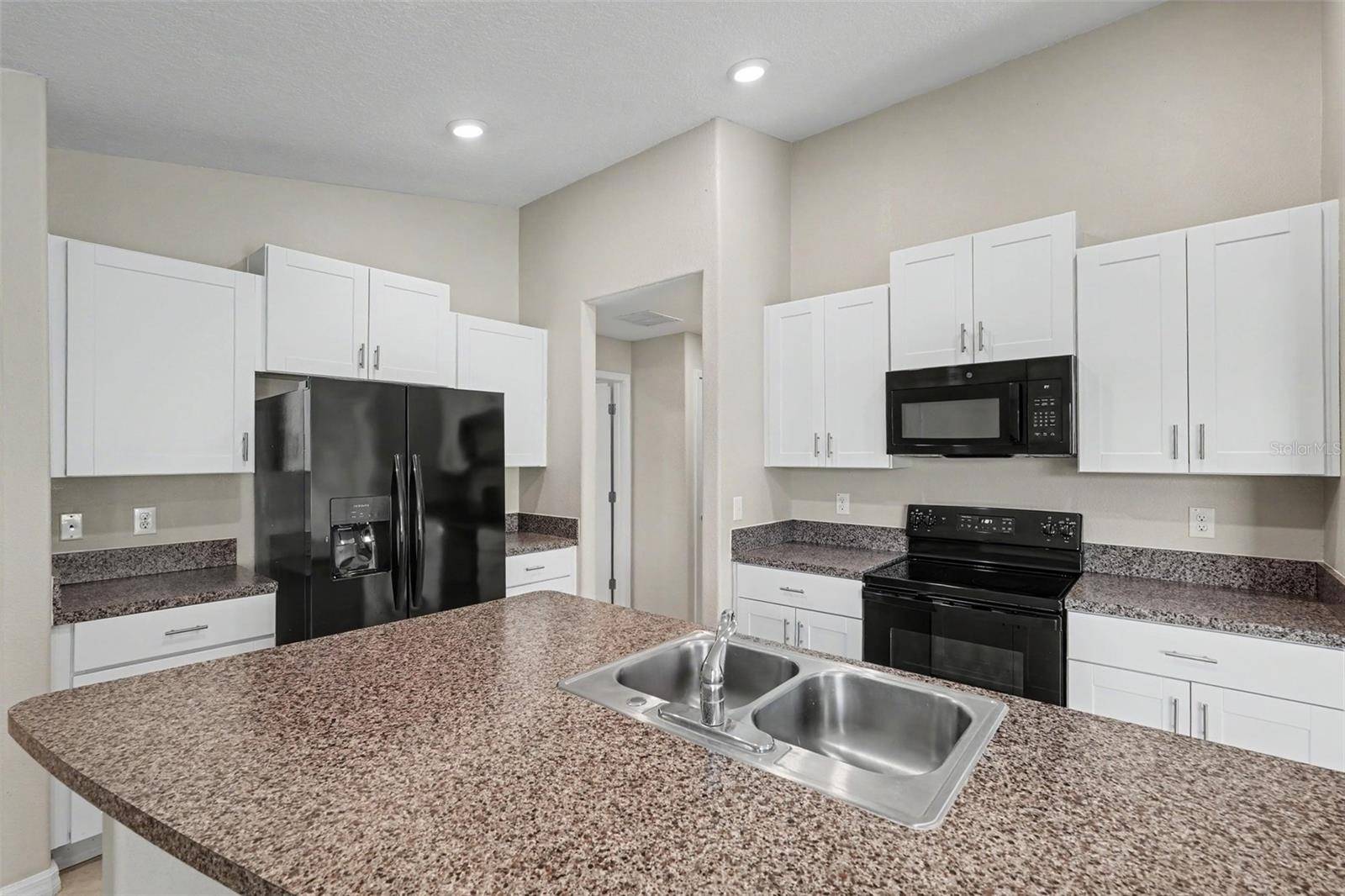 7109 KING CREEK DR, Sun City Center, FL 33573