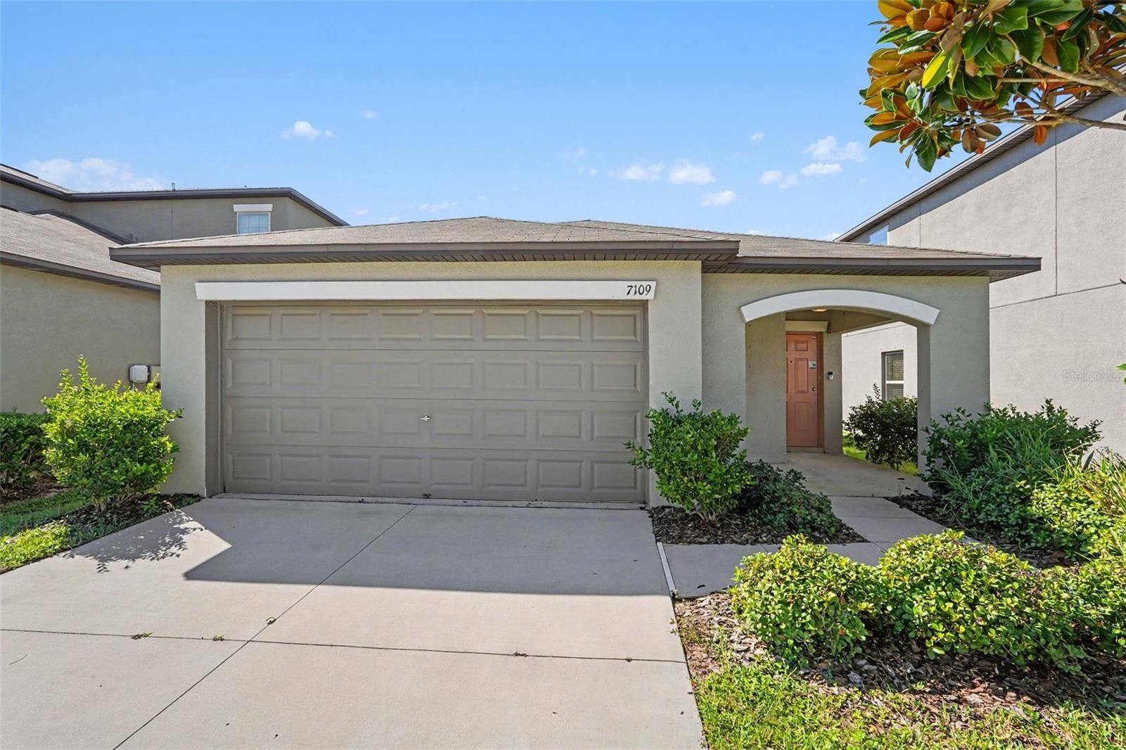 7109 KING CREEK DR, Sun City Center, FL 33573