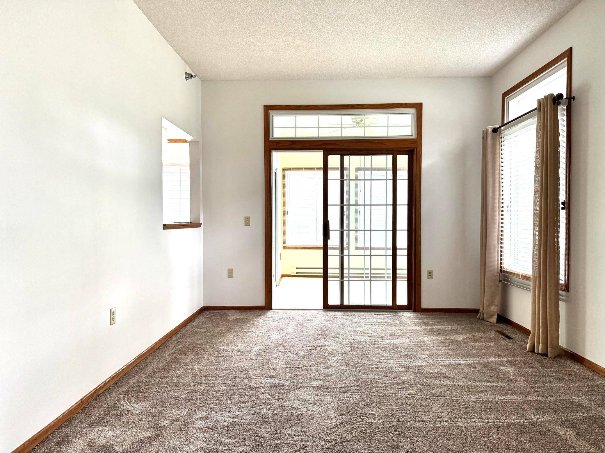 2488 Lockwood DR #10, Mendota Heights, MN 55120