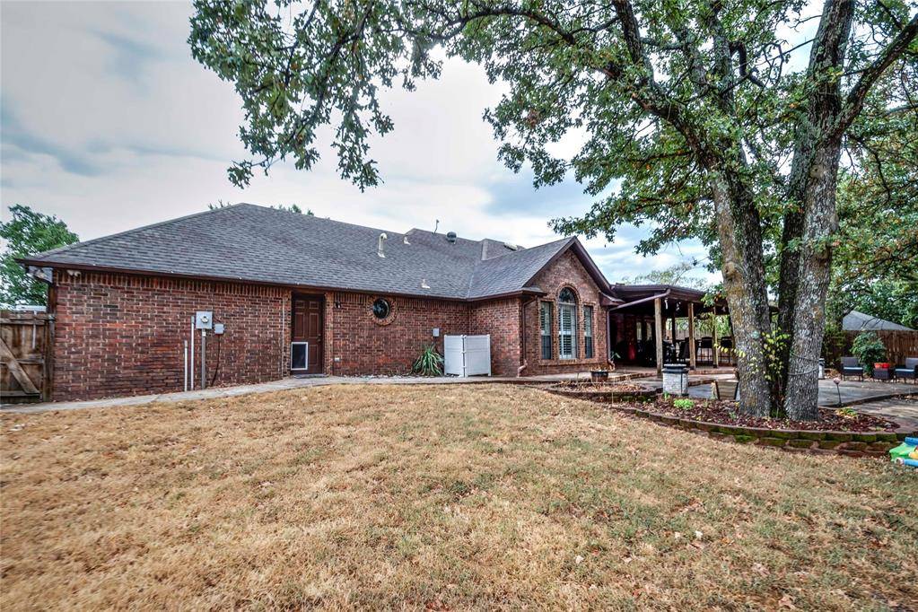 870943 S Twin Lakes RD, Chandler, OK 74834