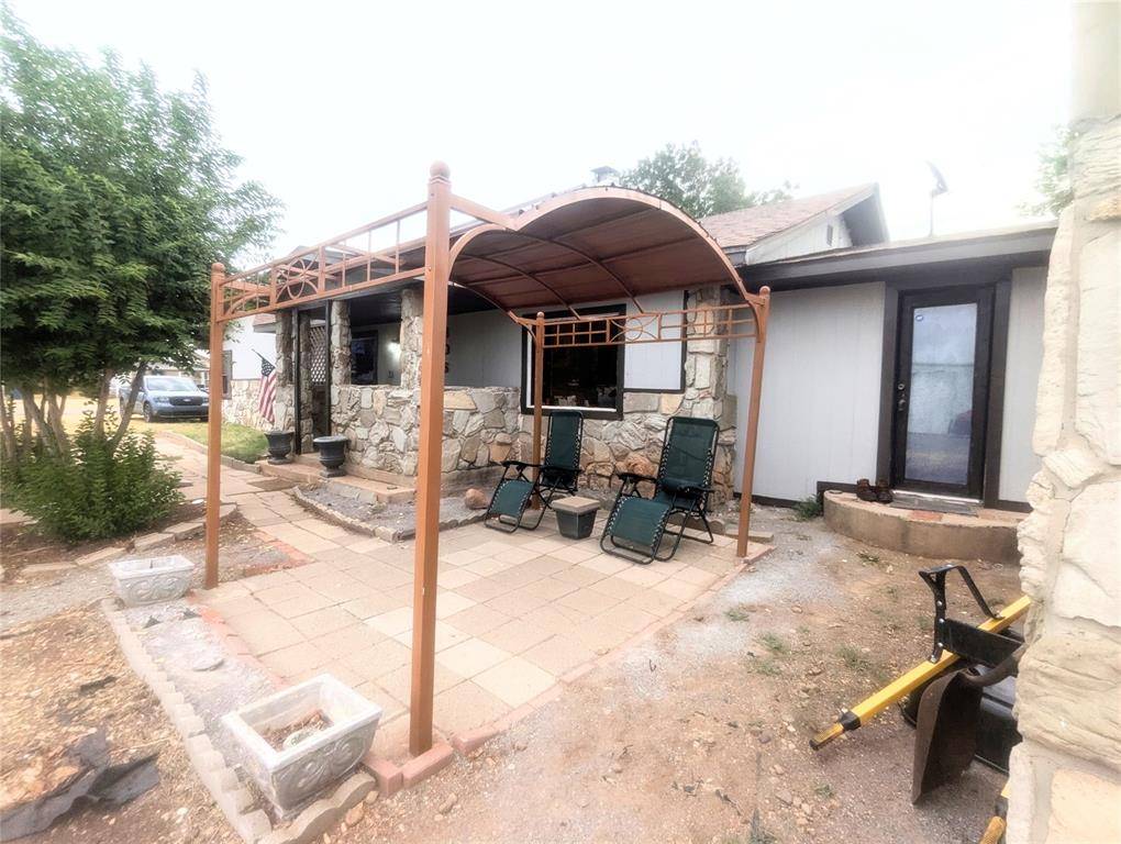 606 E Normal ST, Cordell, OK 73632