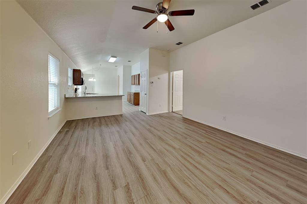 11705 Cottontail Drive, Fort Worth, TX 76244