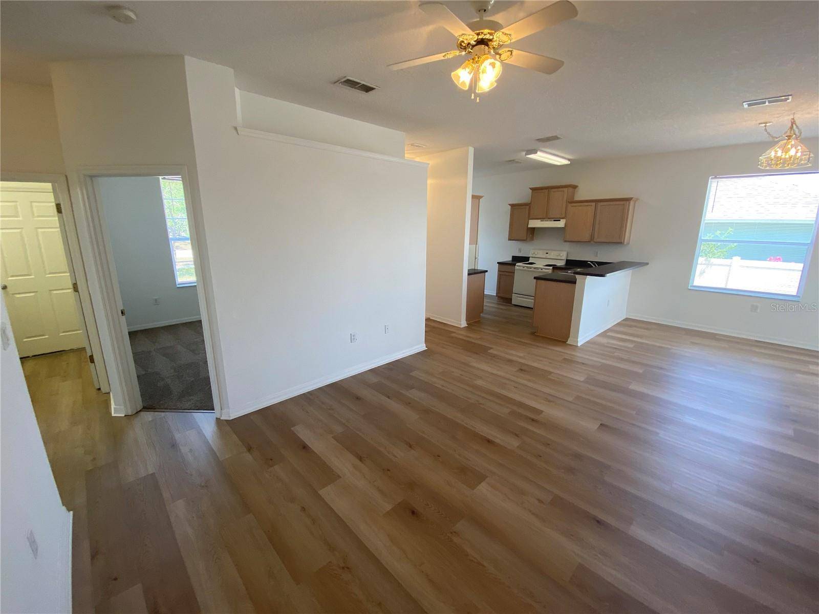 414 RYANS RIDGE AVE, Eustis, FL 32726