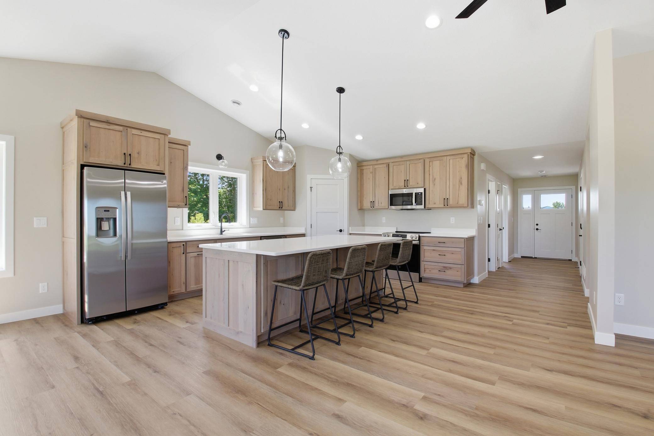 381 Old Glory DR NE, Alexandria, MN 56308