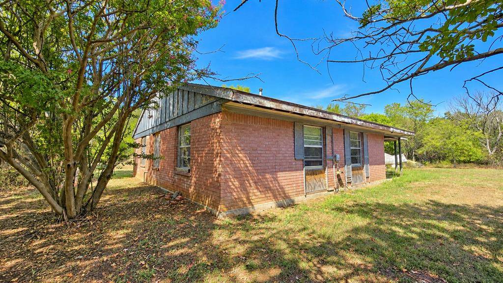 37 Timbercreek LN, Wewoka, OK 74884
