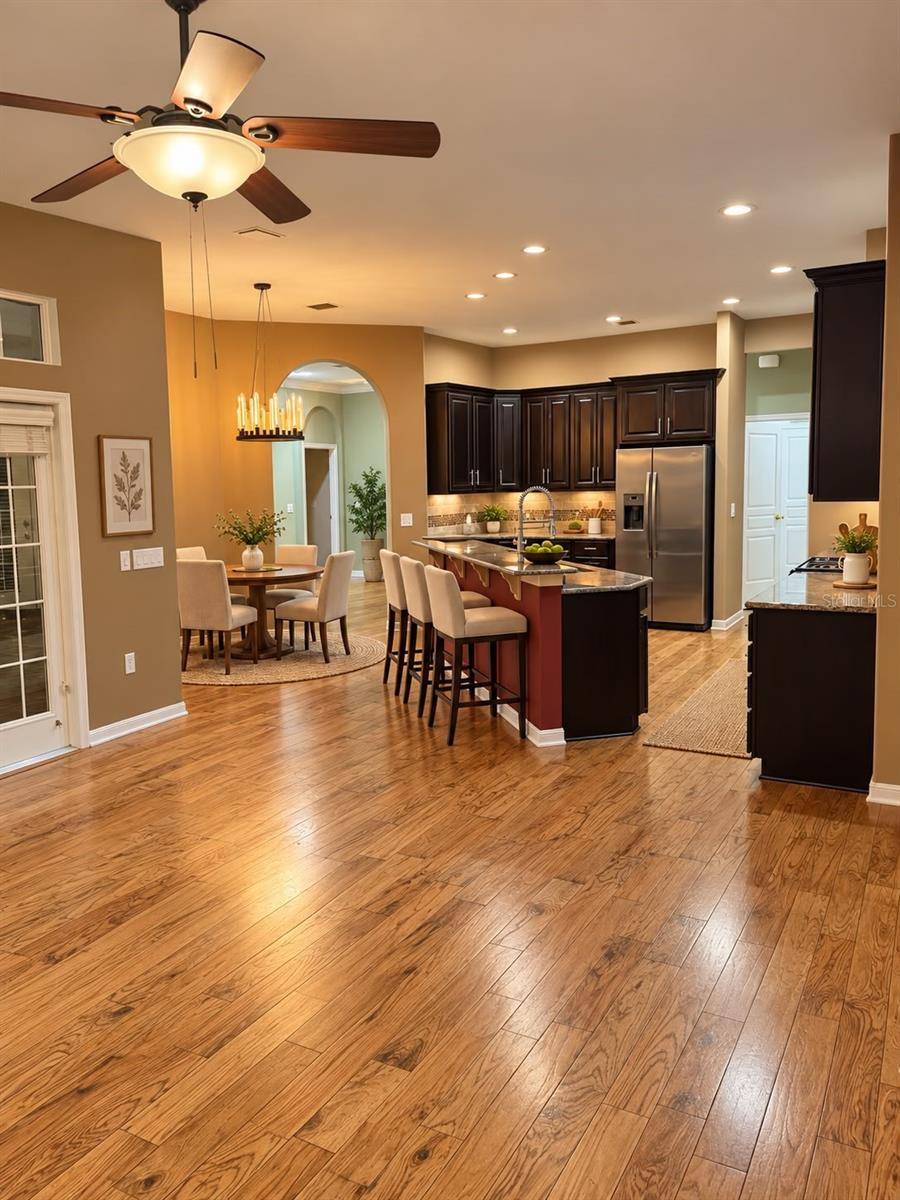 8718 SW 8TH PL, Gainesville, FL 32607