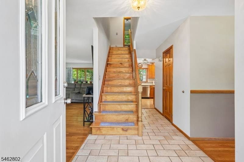 30 Pulaski Dr, Jefferson Twp., NJ 07438