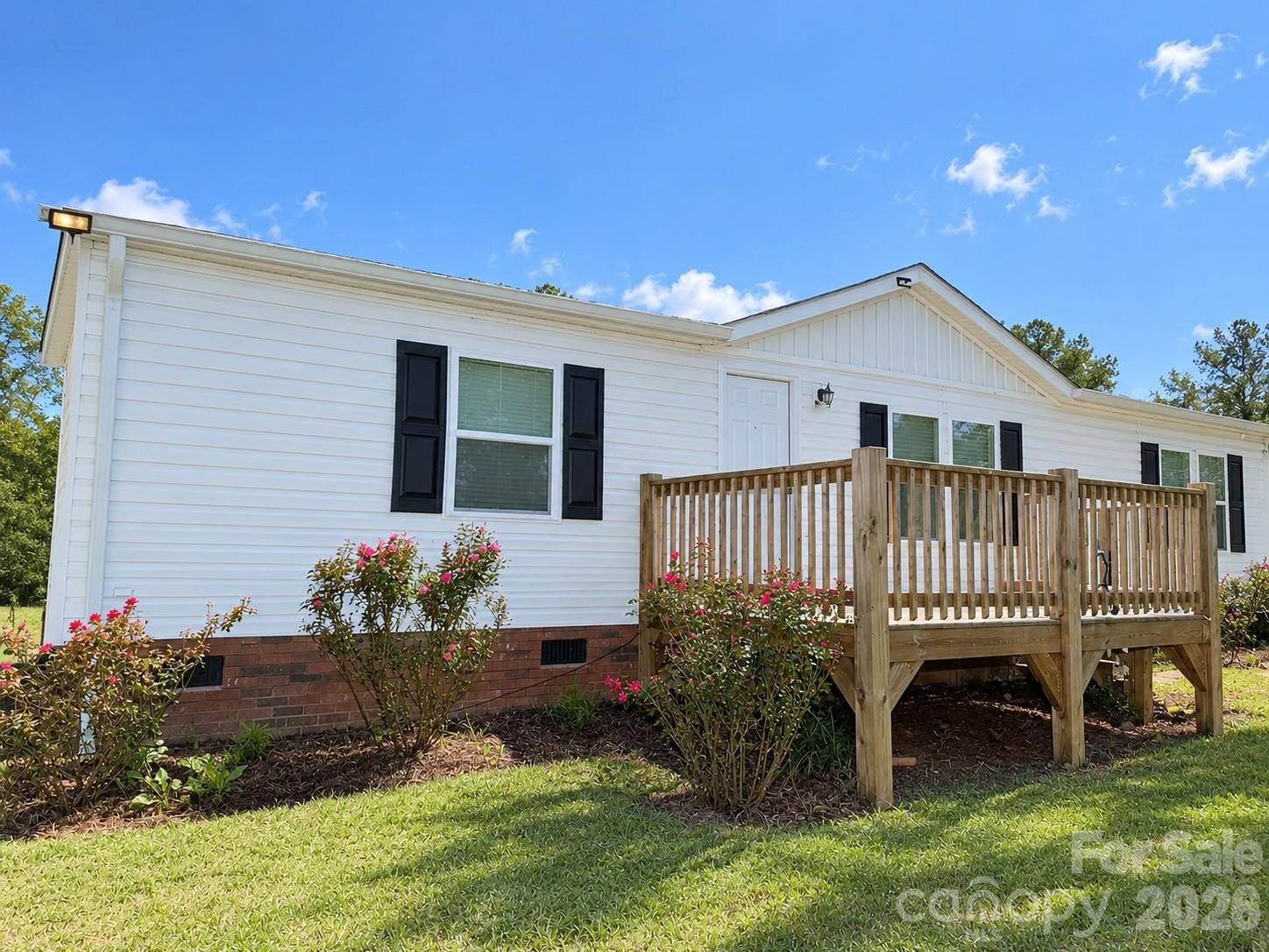129 Titanium DR, Statesville, NC 28625