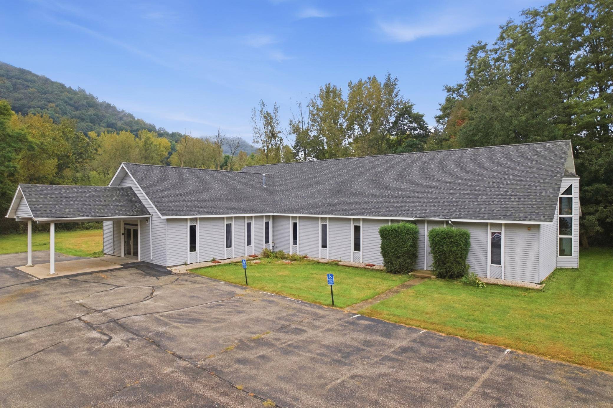 109 Debi Lei DR, Winona, MN 55987