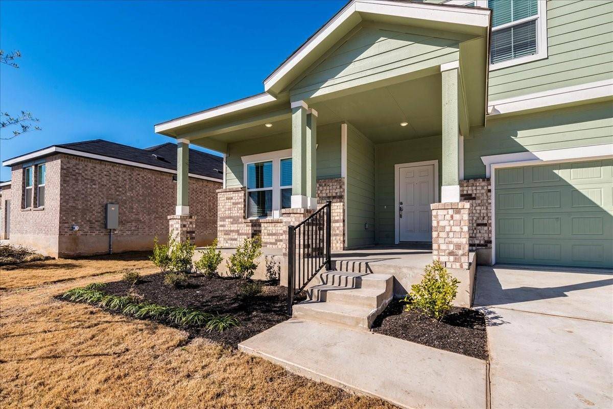 214 Magalia LN, Kyle, TX 78640