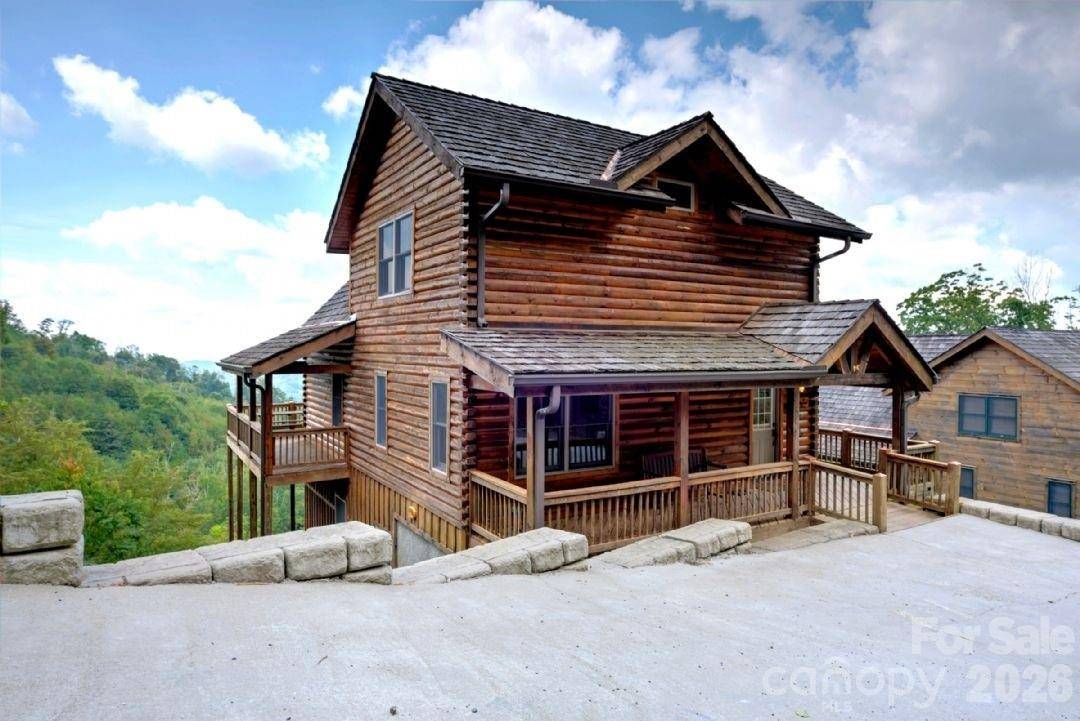 39 Valley Heights RD, Mars Hill, NC 28754