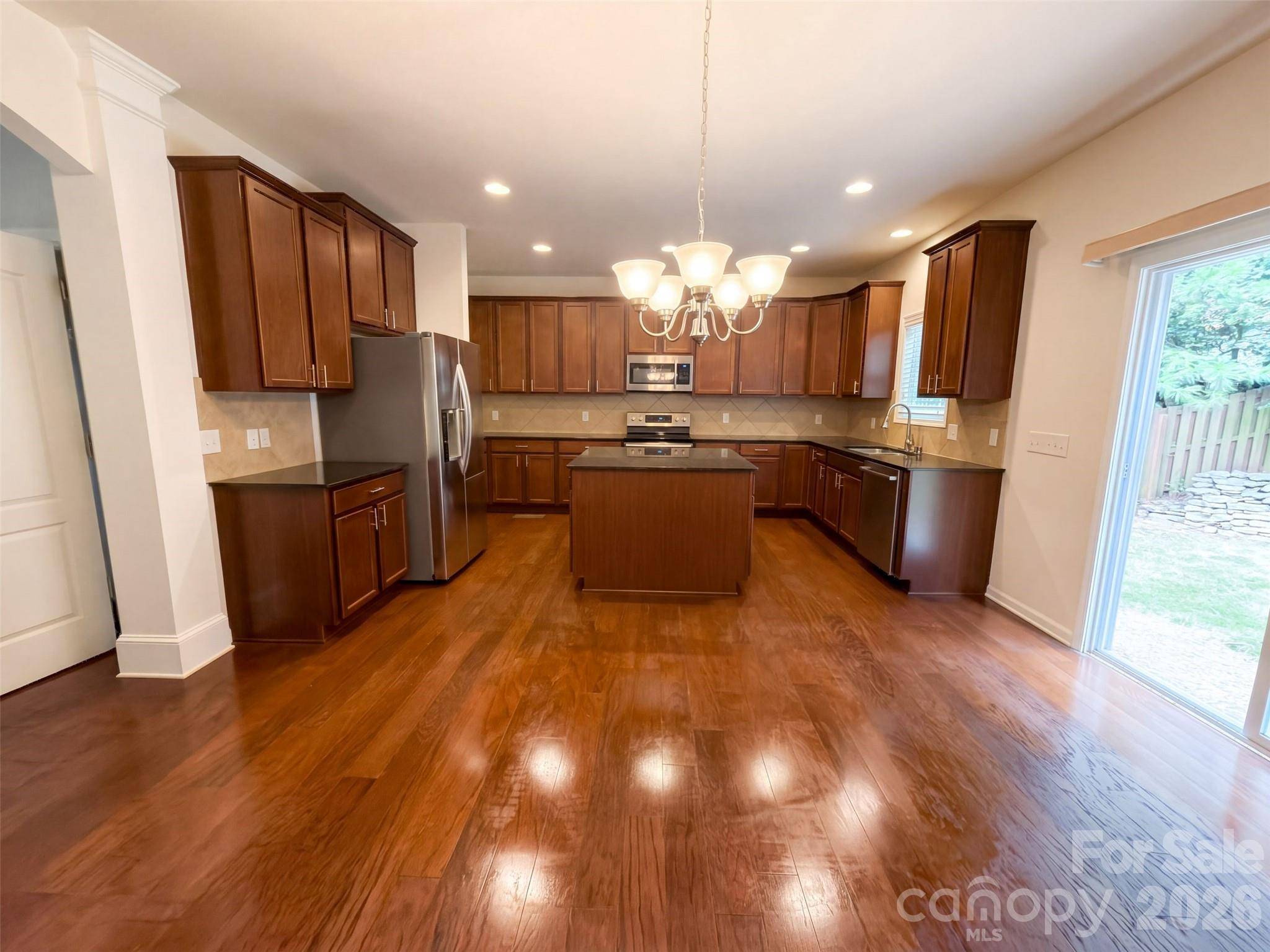 330 Windy Pine DR, Lake Wylie, SC 29710