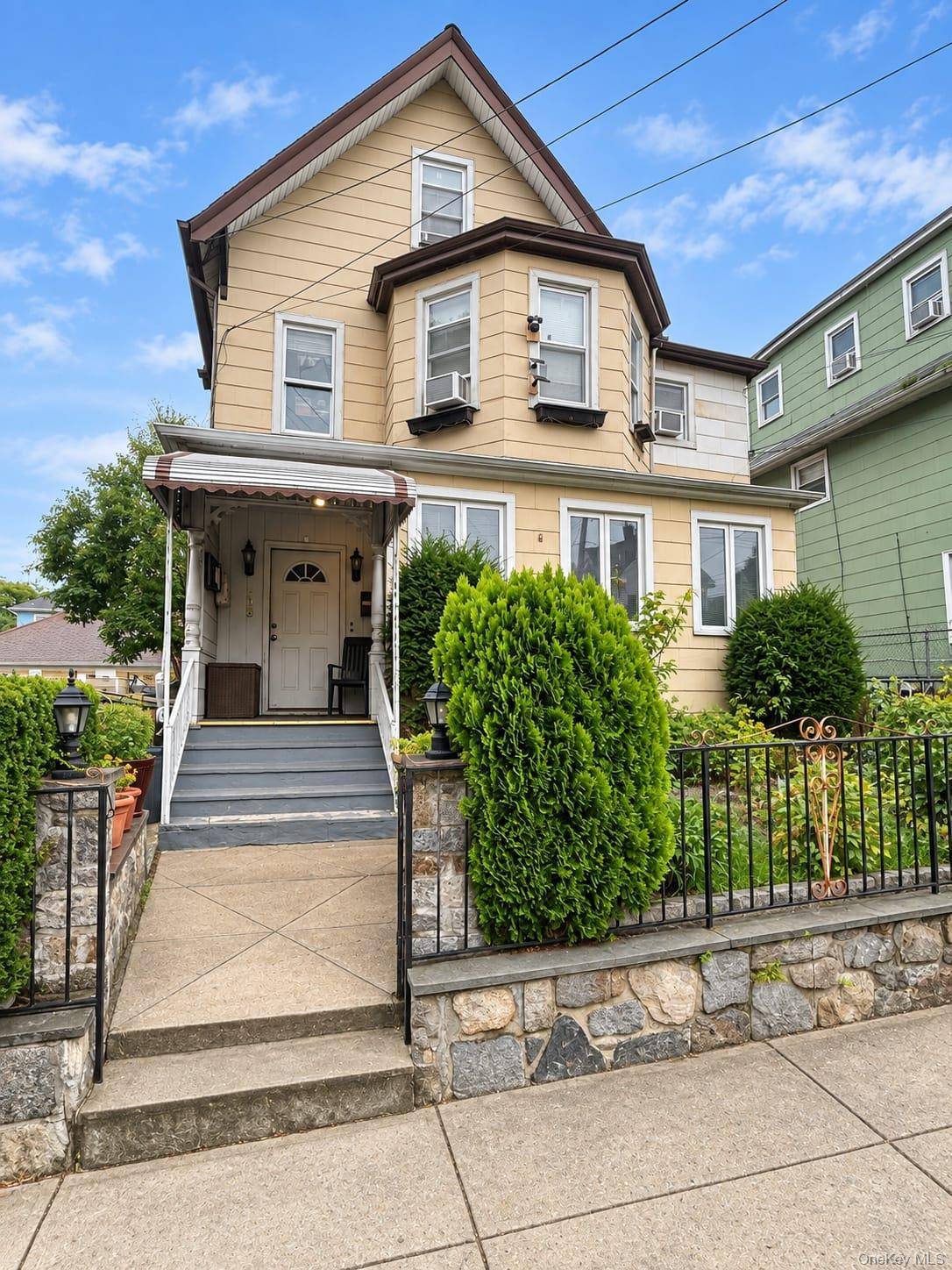 325 N Terrace AVE, Mount Vernon, NY 10550