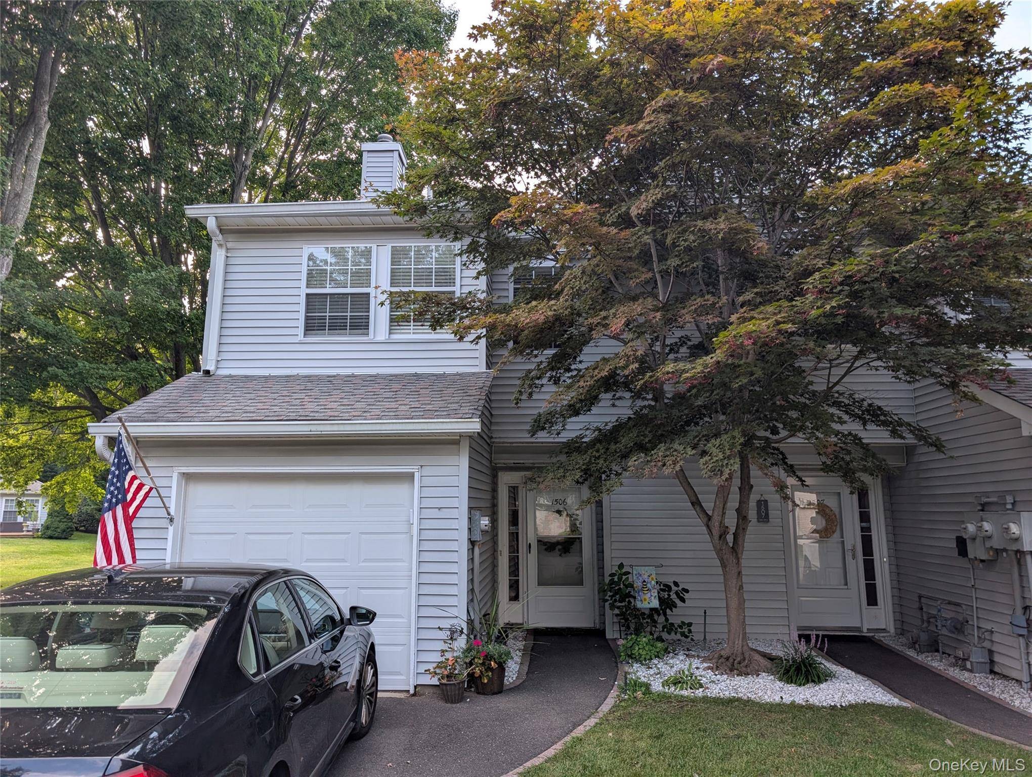 1506 Sara CIR, Port Jefferson Station, NY 11776