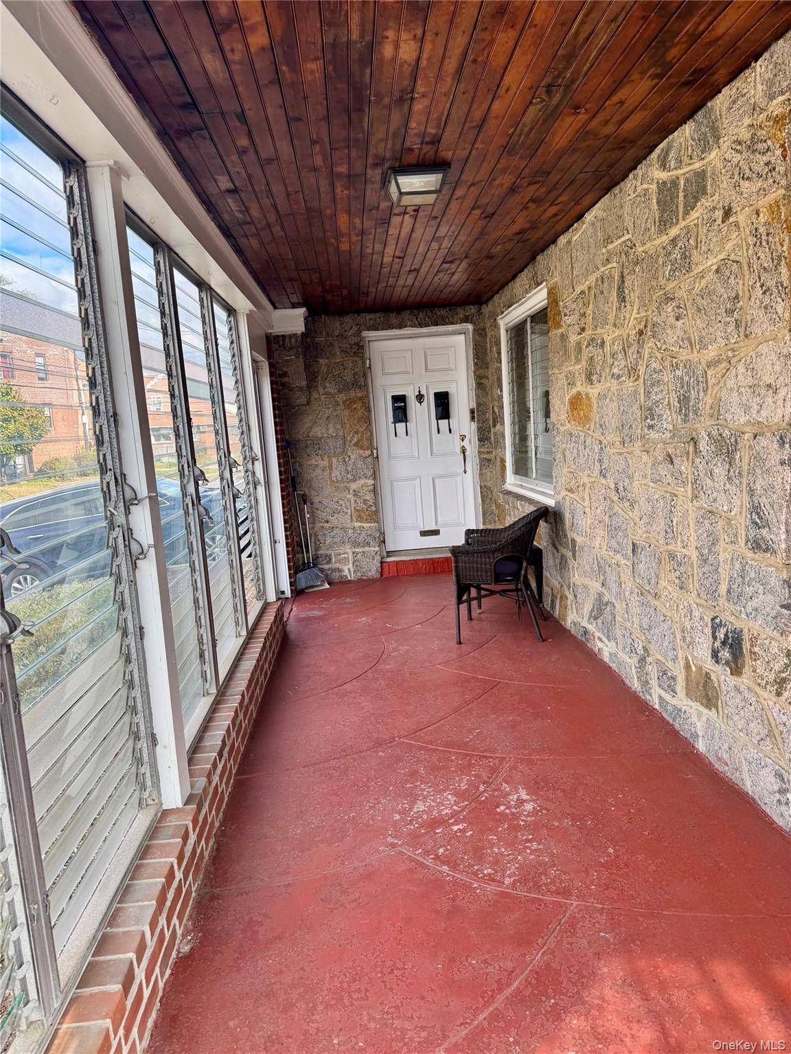 29 N Long Beach RD #1, Rockville Centre, NY 11570