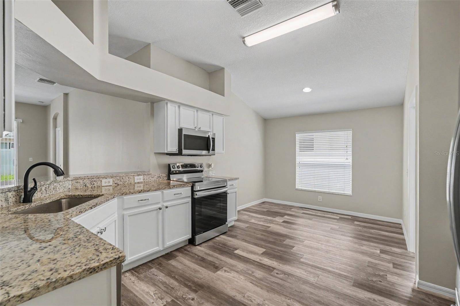 4204 MORNING BREEZE CT, Tampa, FL 33619