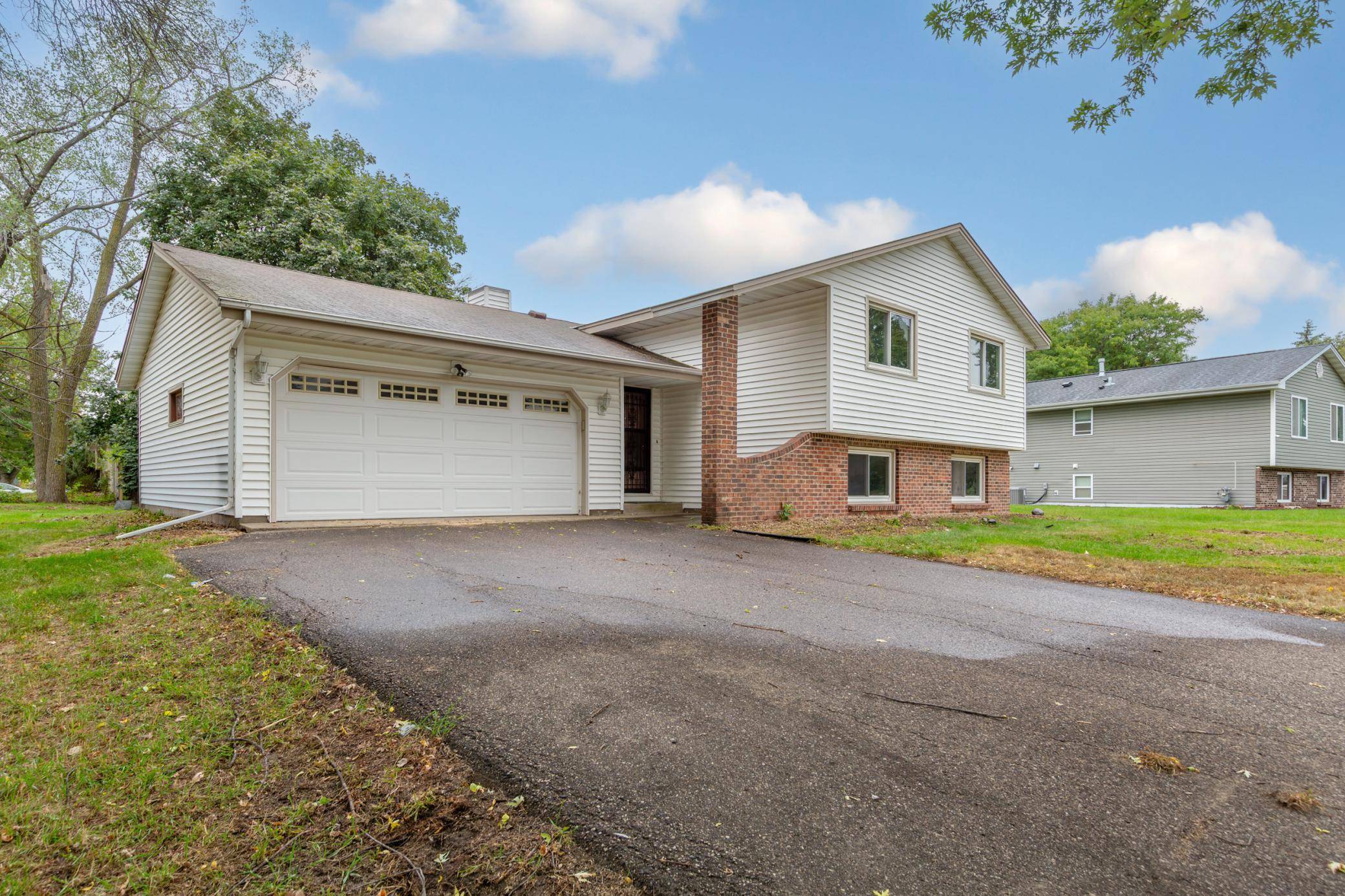 8101 Ewing AVE N, Brooklyn Park, MN 55443