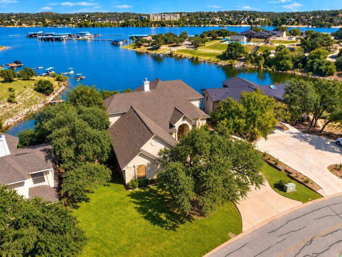 343 Venture BLVD S, Point Venture, TX 78645