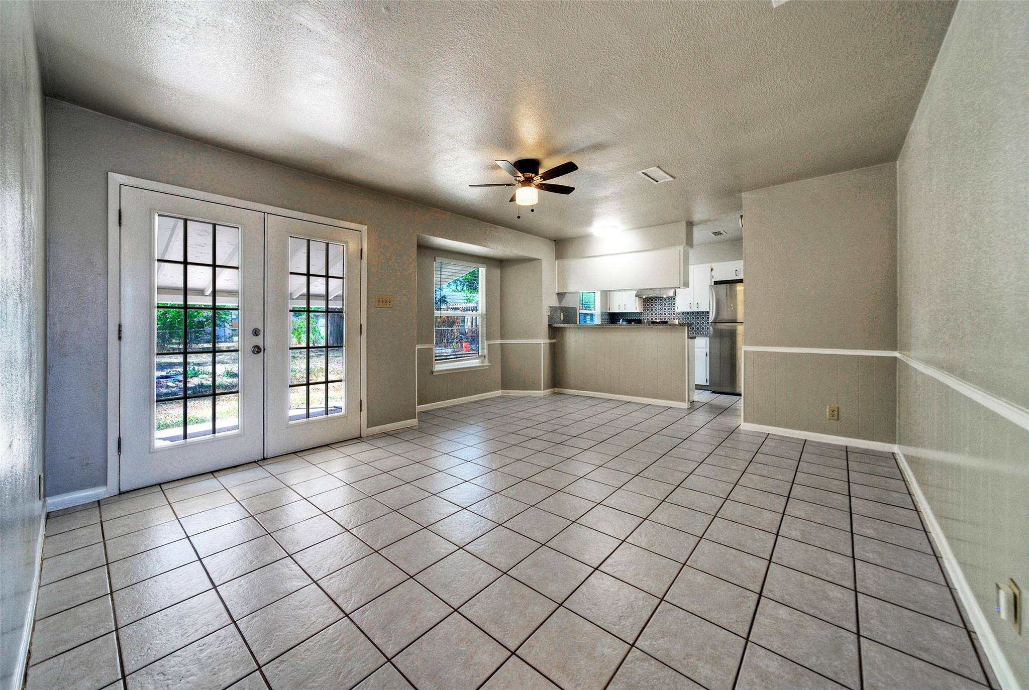 405 E GRADY DR, Austin, TX 78753