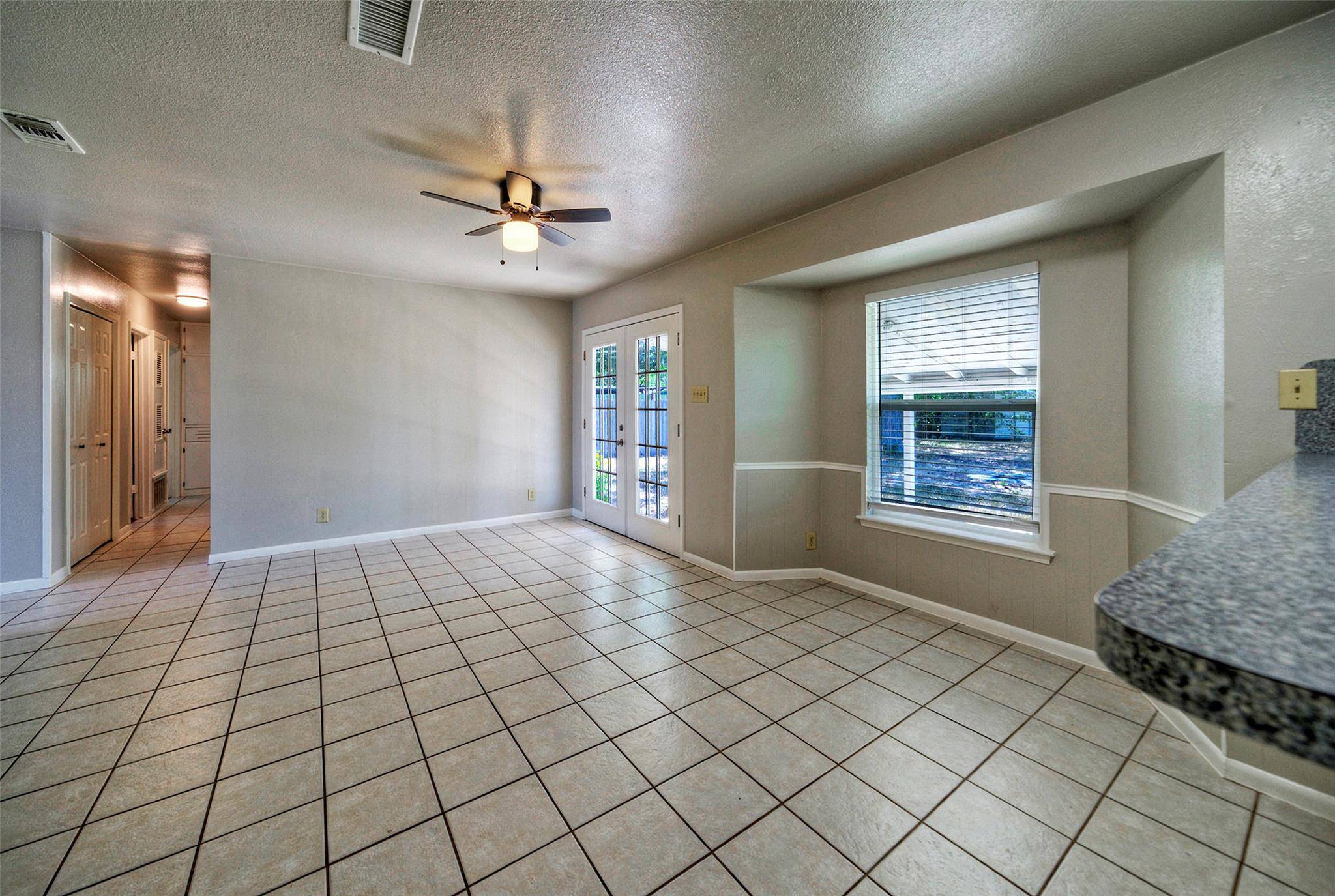 405 E GRADY DR, Austin, TX 78753