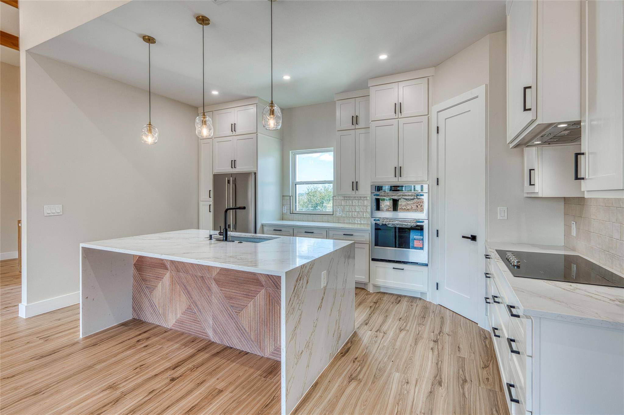 120 Golden Harvest, Horseshoe Bay, TX 78657