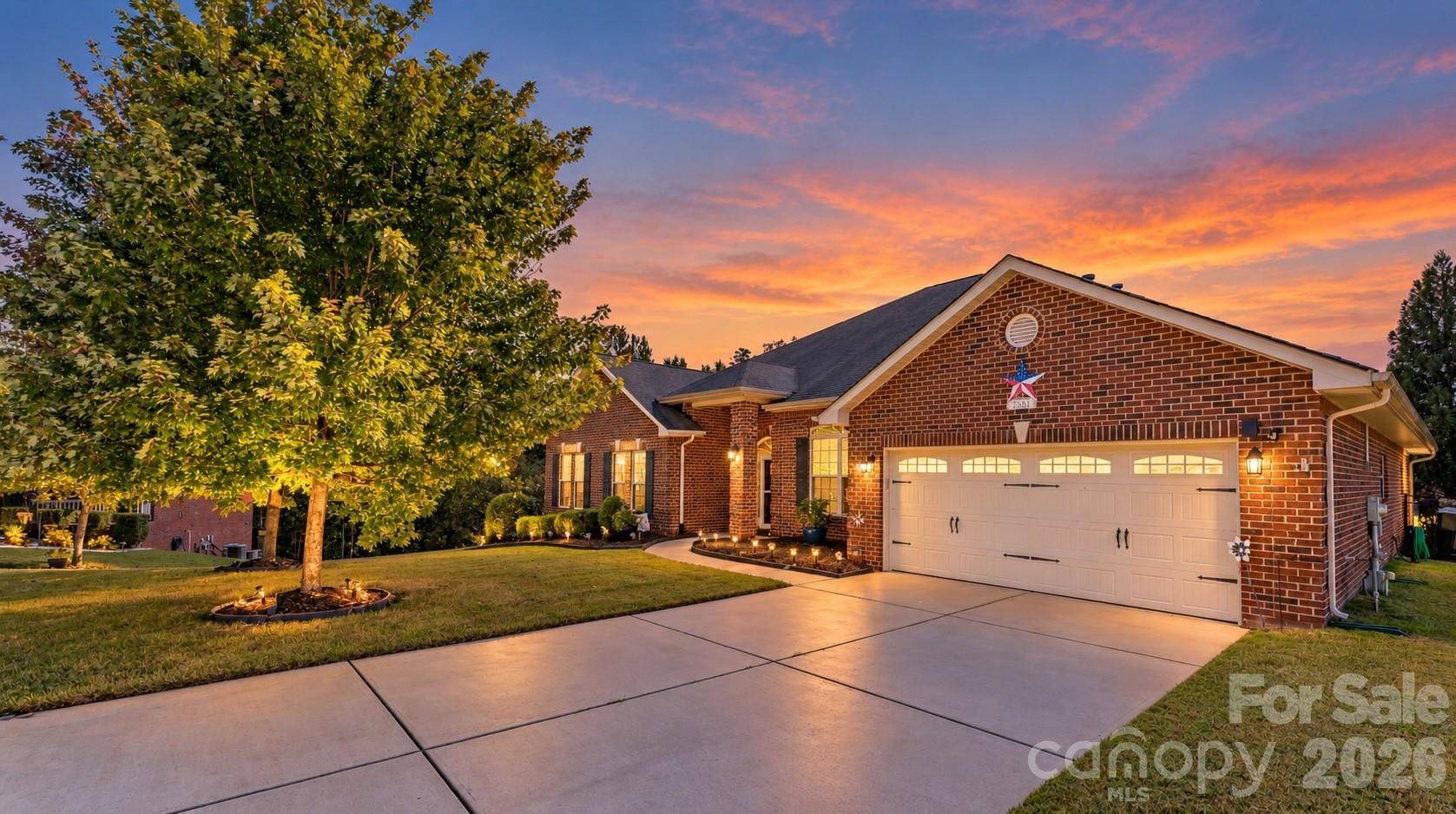 2581 Flintshire LN, Gastonia, NC 28056