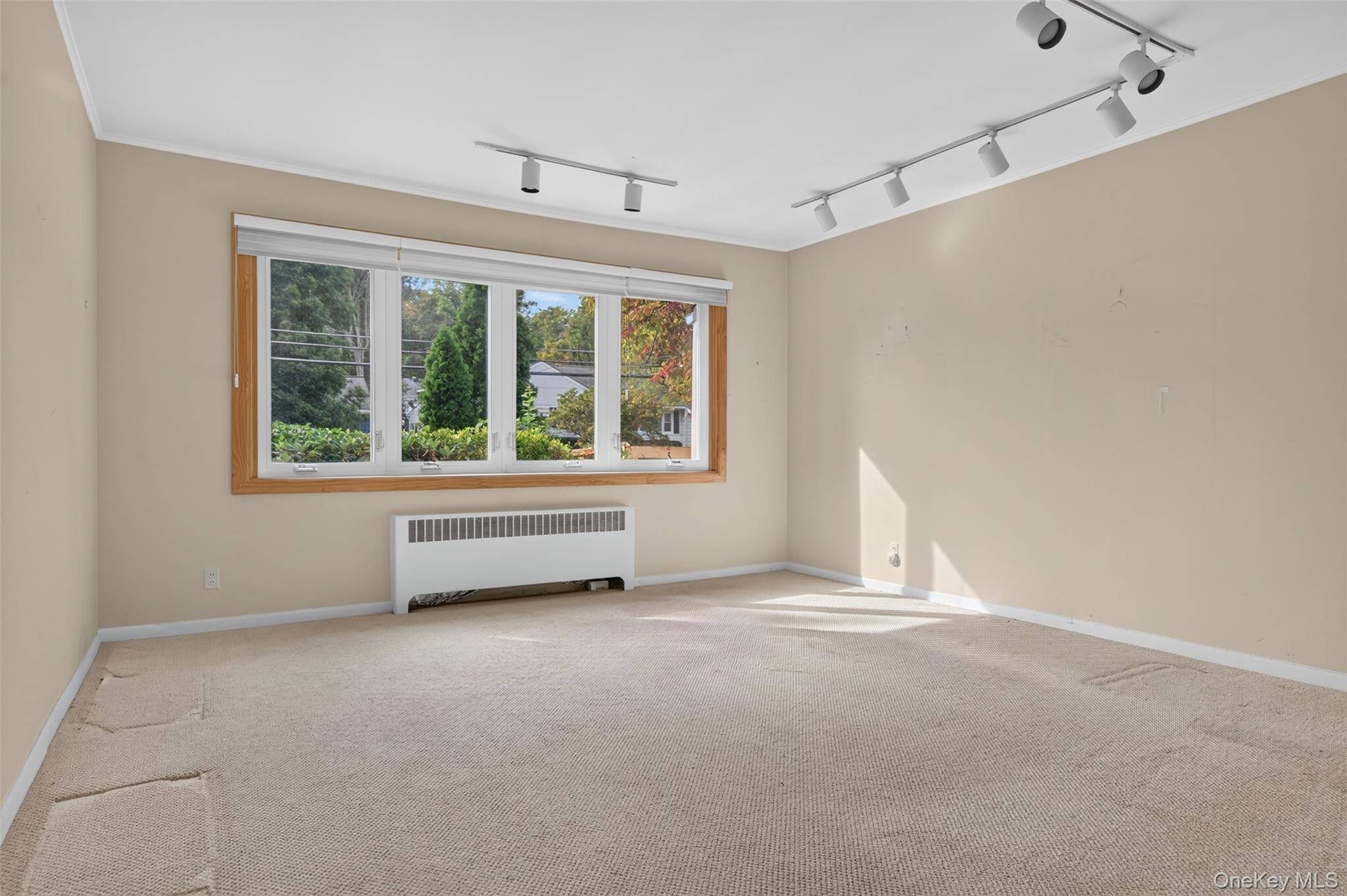 38 Beverly RD, White Plains, NY 10605