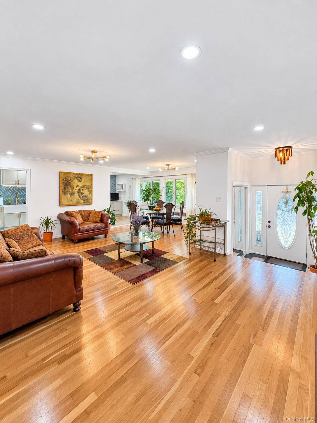 94 massapequa AVE, Massapequa, NY 11758