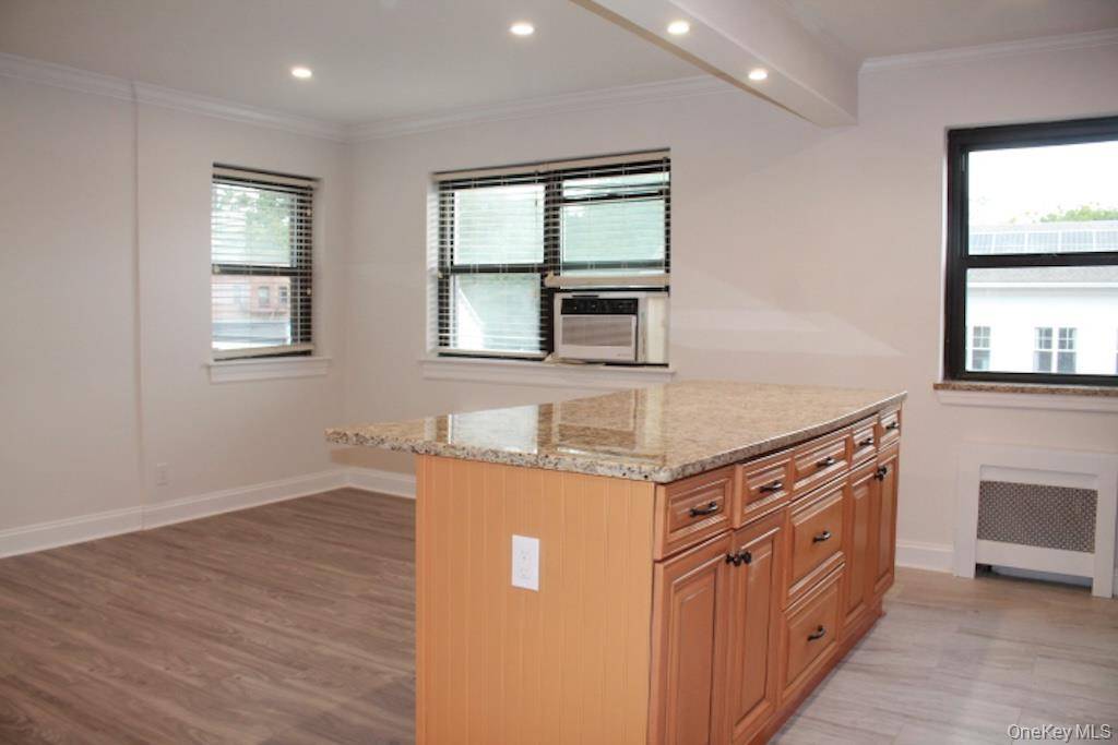 61 White Oak ST #5H, New Rochelle, NY 10801