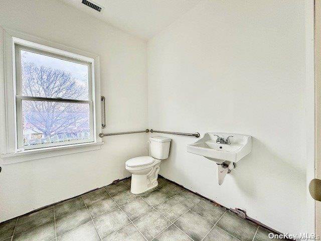 1197 Montauk HWY, Mastic, NY 11950