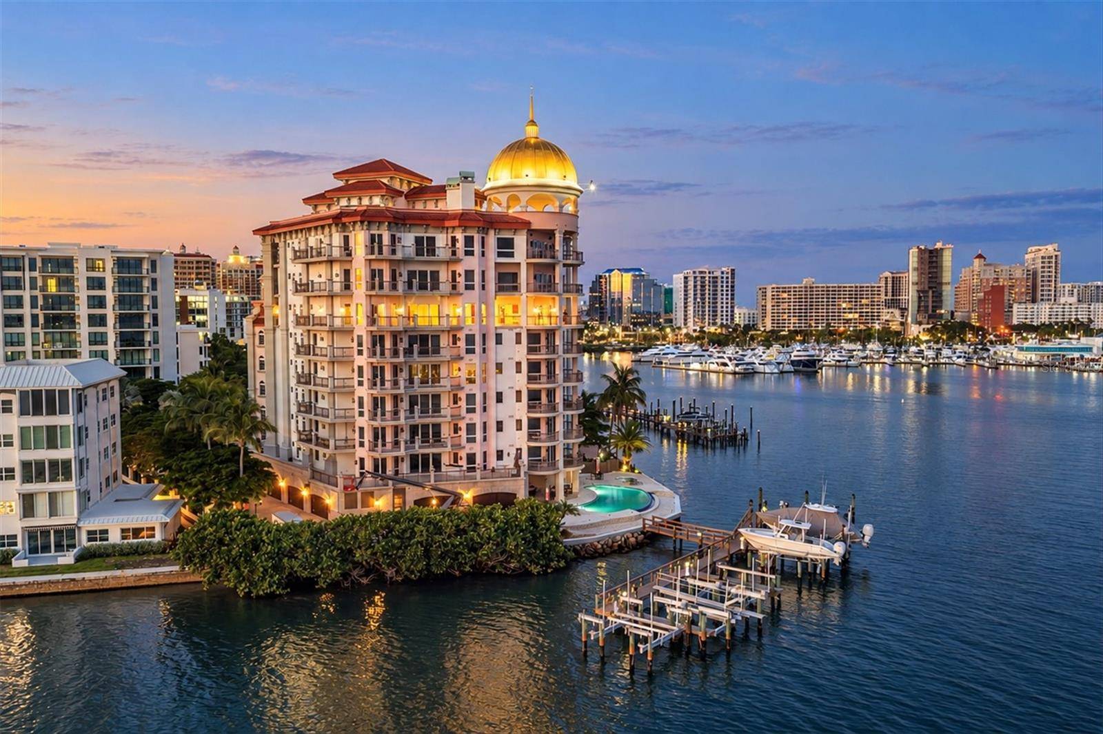 420 GOLDEN GATE PT #700, Sarasota, FL 34236