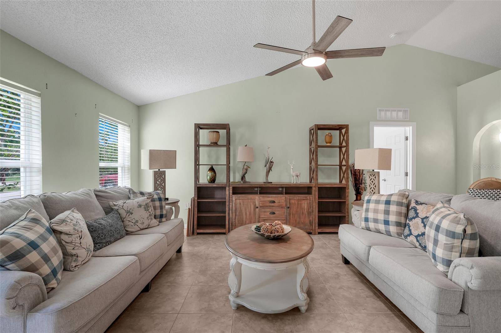 2031 BERRIEN DR, Deltona, FL 32738