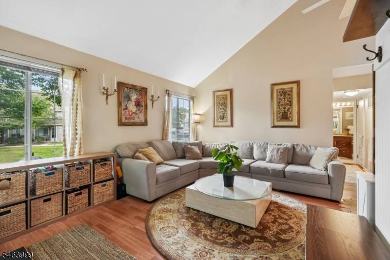 11 Stevens Court, Bedminster Twp., NJ 07921